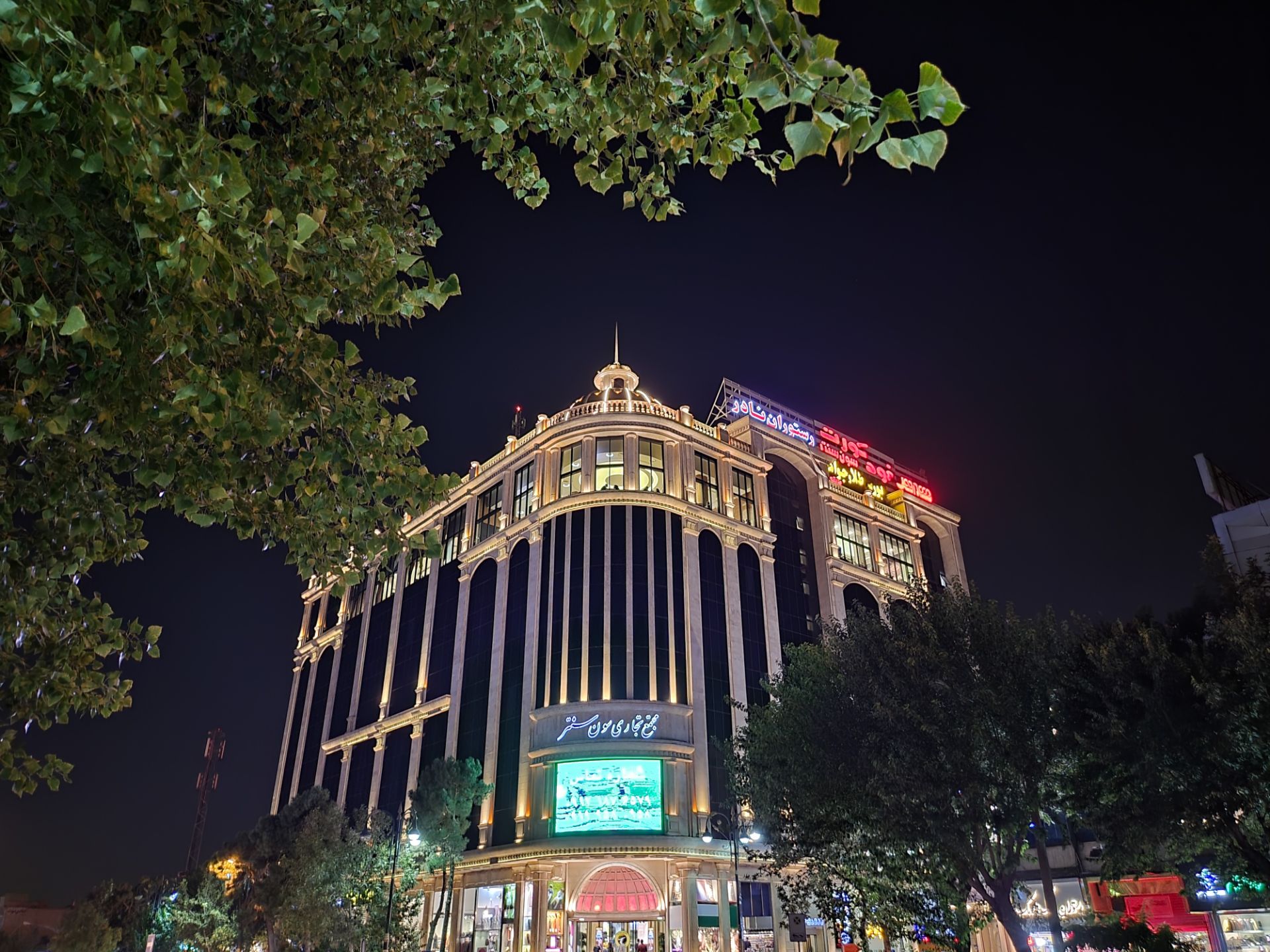 حالت عکاسی شب گلکسی زد فولد ۳ - دوربین اصلی