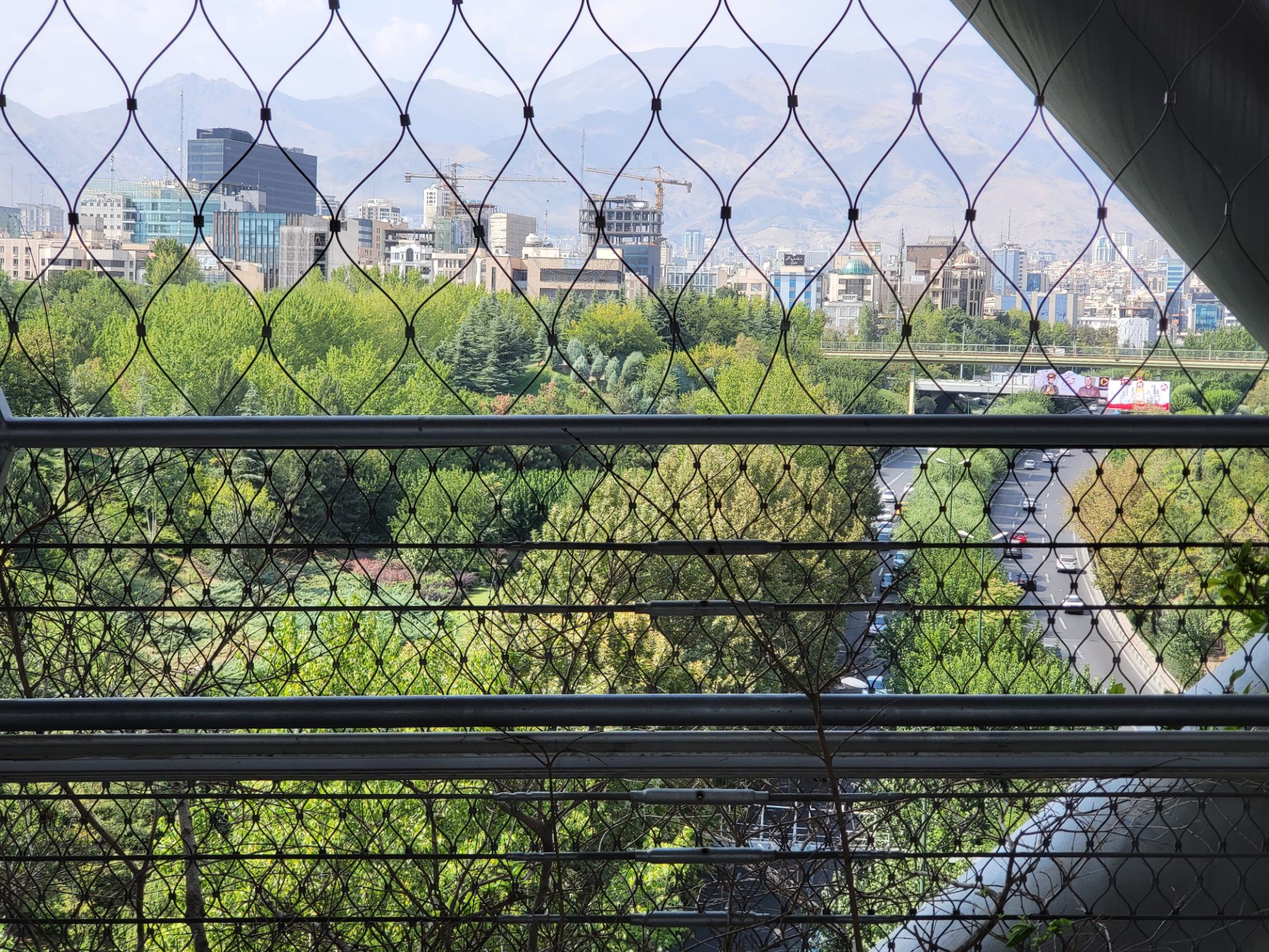  عکس HDR دوربین تله فوتو گلکسی زد فولد ۳