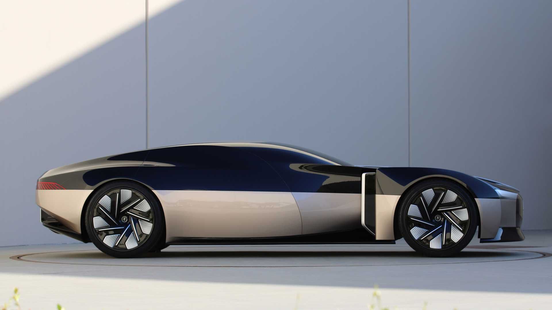 نمای جانبی خودروی مفهومی لینکلن انیورساری / Lincoln Anniversary Concept