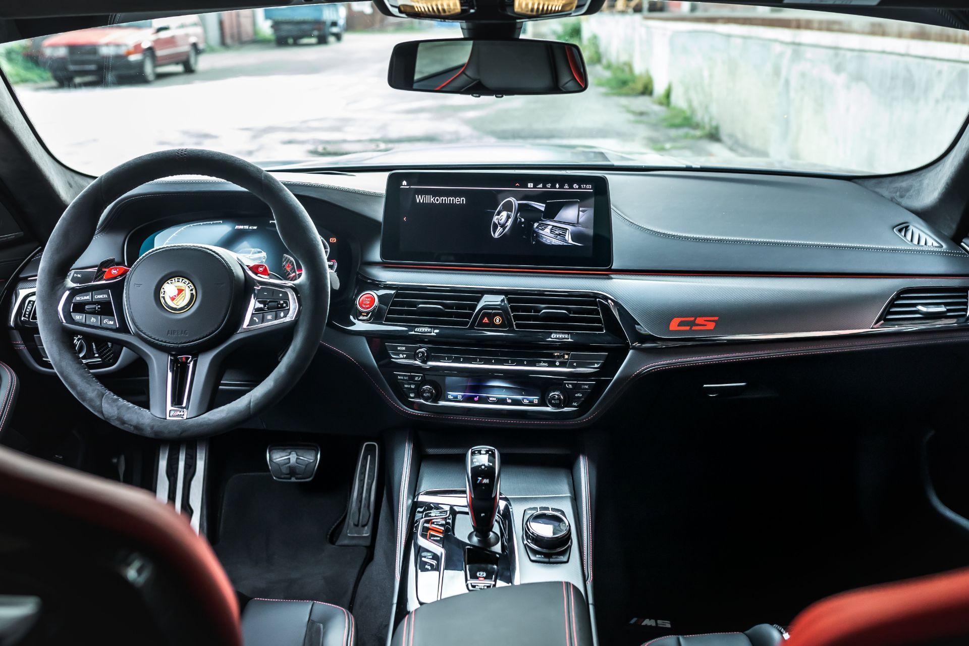 نمای کابین و داشبورد MH5 GTR منهارت / MH5 GTR Manhart