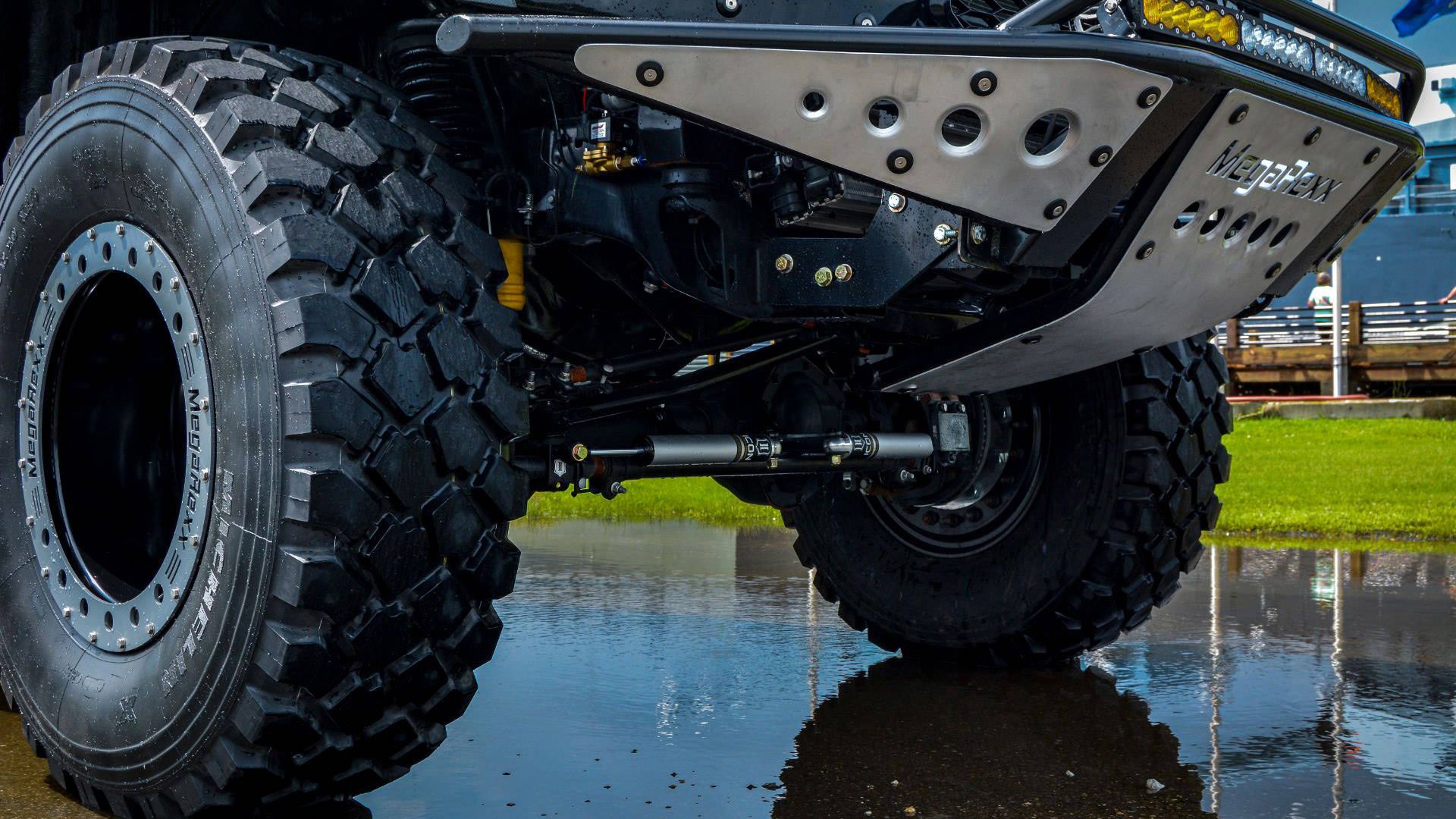 سینی زیر پیکاپ فورد اف 250 سوپر دیوتی مگارپتور / Ford F-250 Super Duty MegaRaptor 