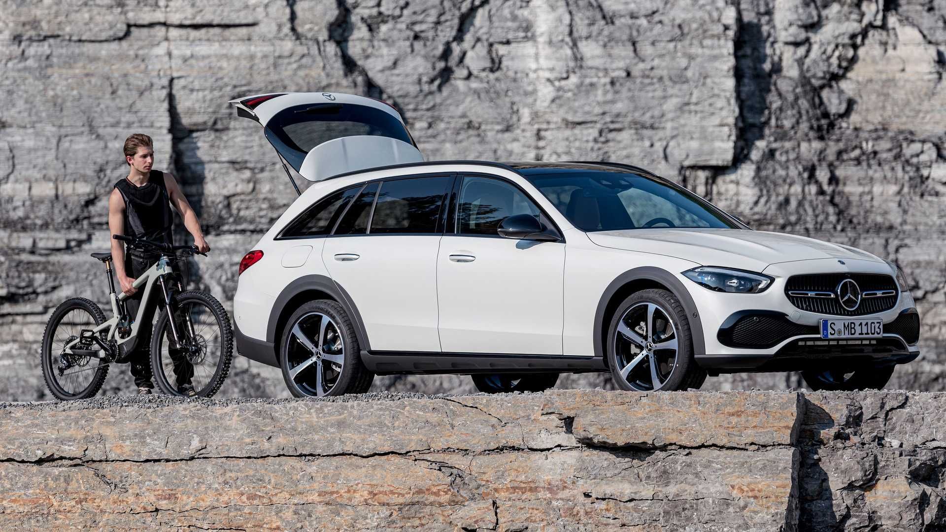 Mercedes-Benz C-Class All-Terrain نمای جانبی مرسدس c کلاس آل ترین