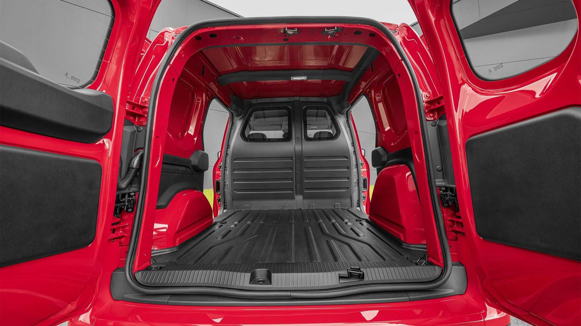 فضای بار ون مرسدس بنز سیتان / 2022 Mercedes Benz Citan قرمز  رنگ