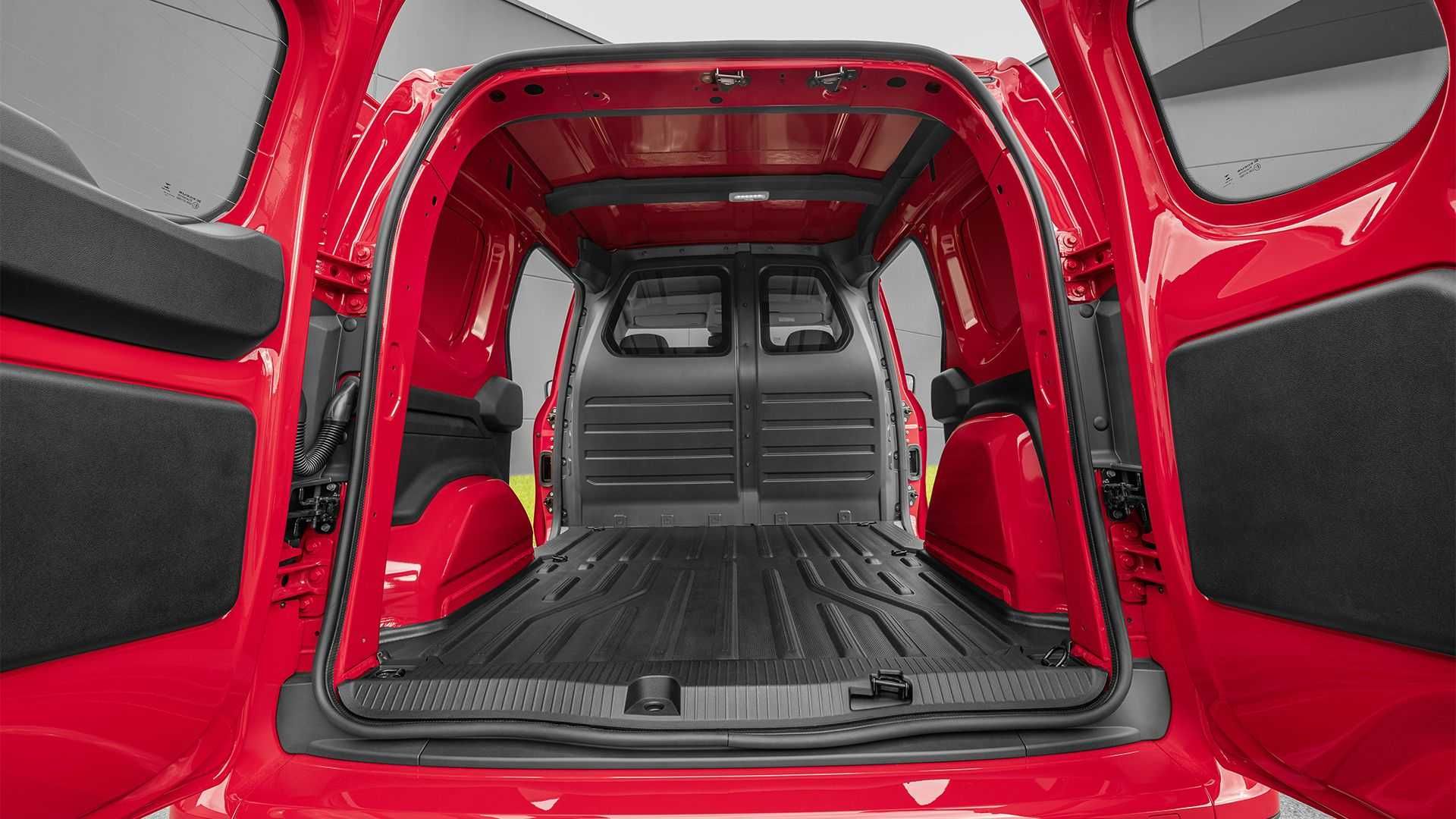 فضای بار ون مرسدس بنز سیتان / 2022 Mercedes Benz Citan قرمز  رنگ