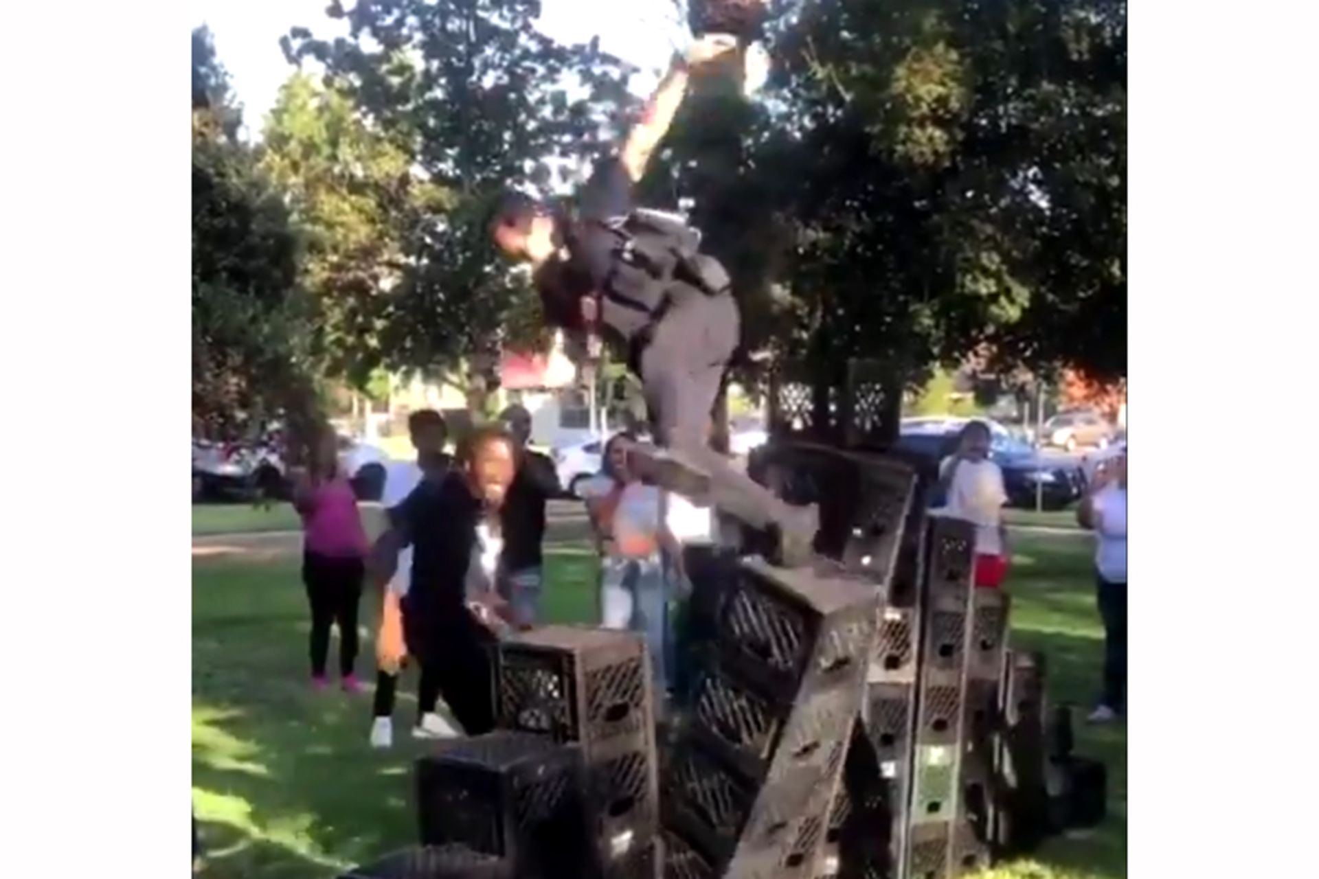 چالش جعبه شیر تیک تاک