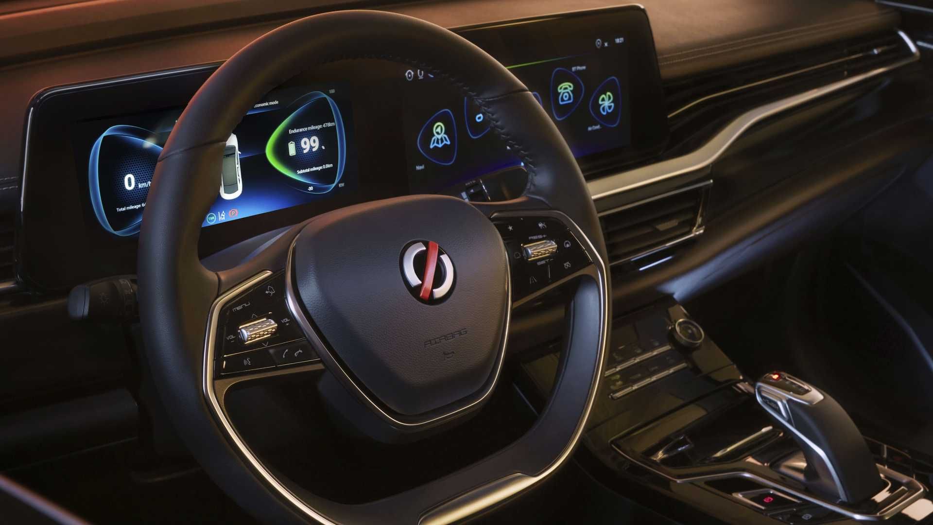 نمای فرمان Renault Mobilize Limo   رنو موبالایز لیمو