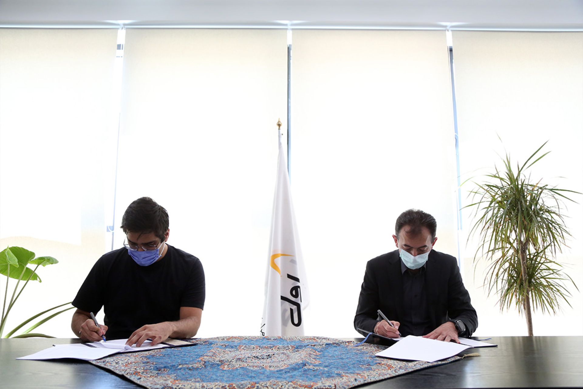 قرارداد شرکت حرکت اول همراه اول با مدیر نت باکس