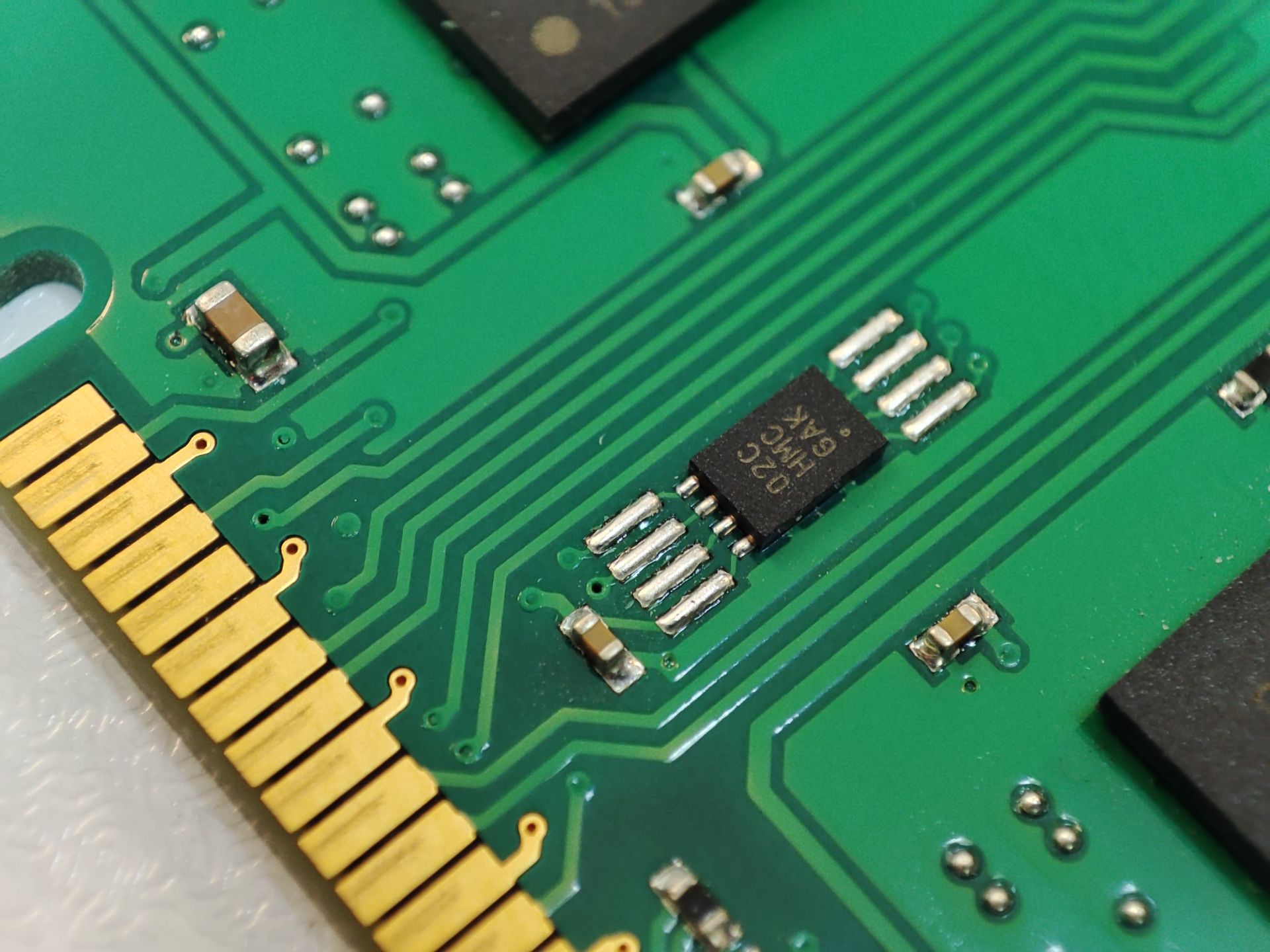 عکس ماکرو ردمی نوت ۱۰ پرو