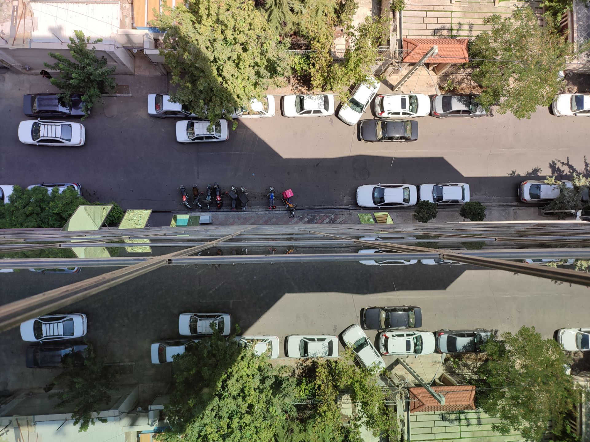  عکس HDR دوربین اصلی ردمی نوت ۱۰ پرو