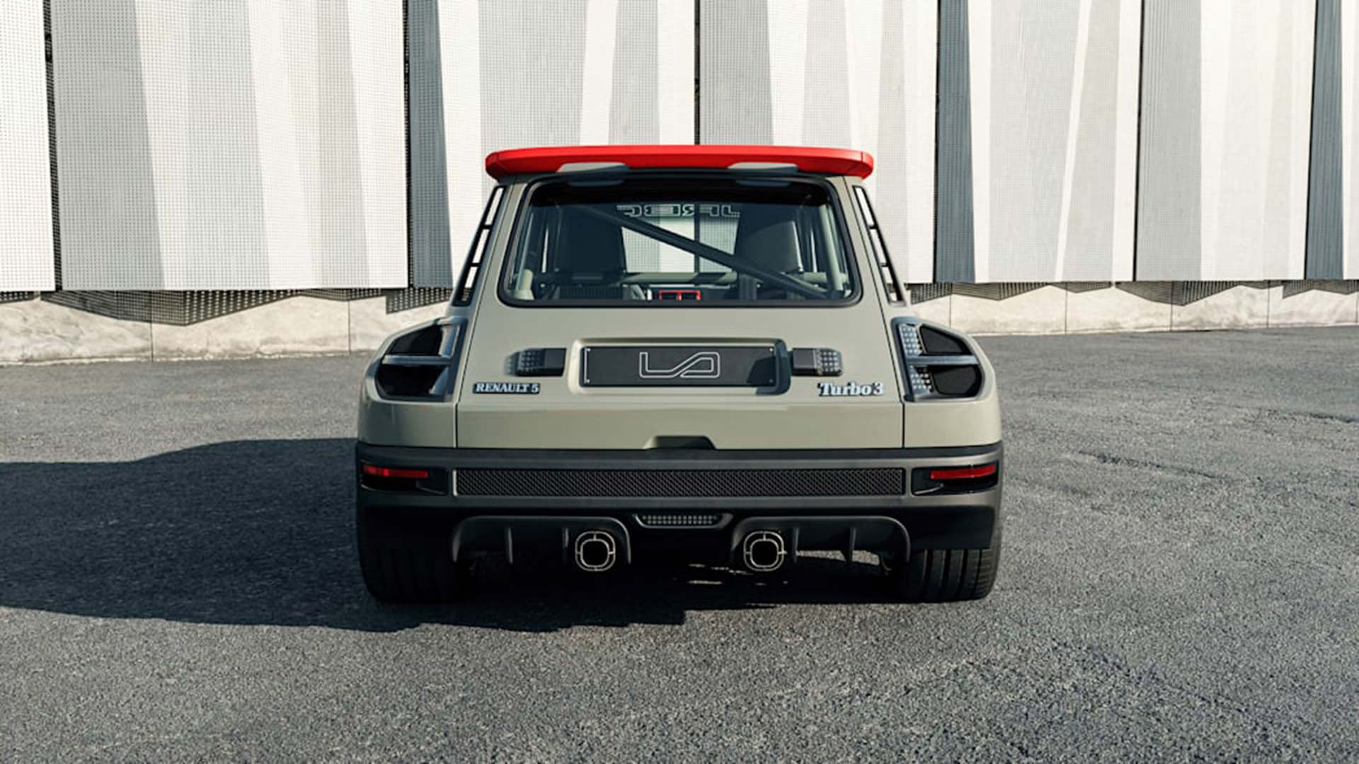 نمای عقب رنو 5 توربو 3 / Renault 5 Turbo 3