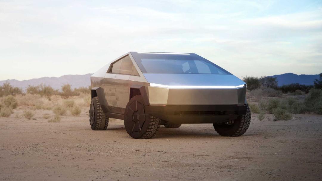 نمای جلو تسلا سایبرتراک / Tesla Cybertruck در بیابان