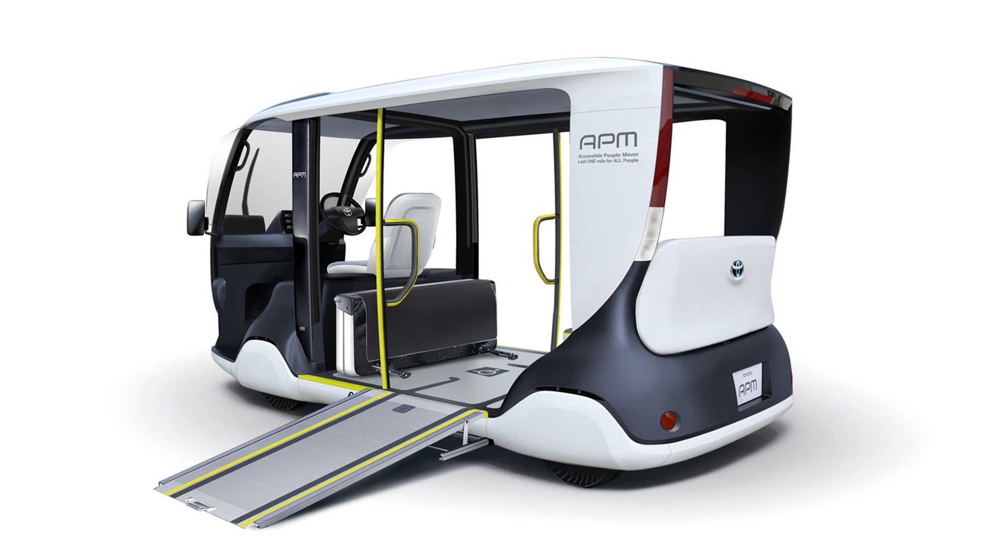 نمای عقب خودروی الکتریکی تویوتا / Toyota APM Electric Shuttle برای المپیک توکیو 2020 با رکاب جانبی