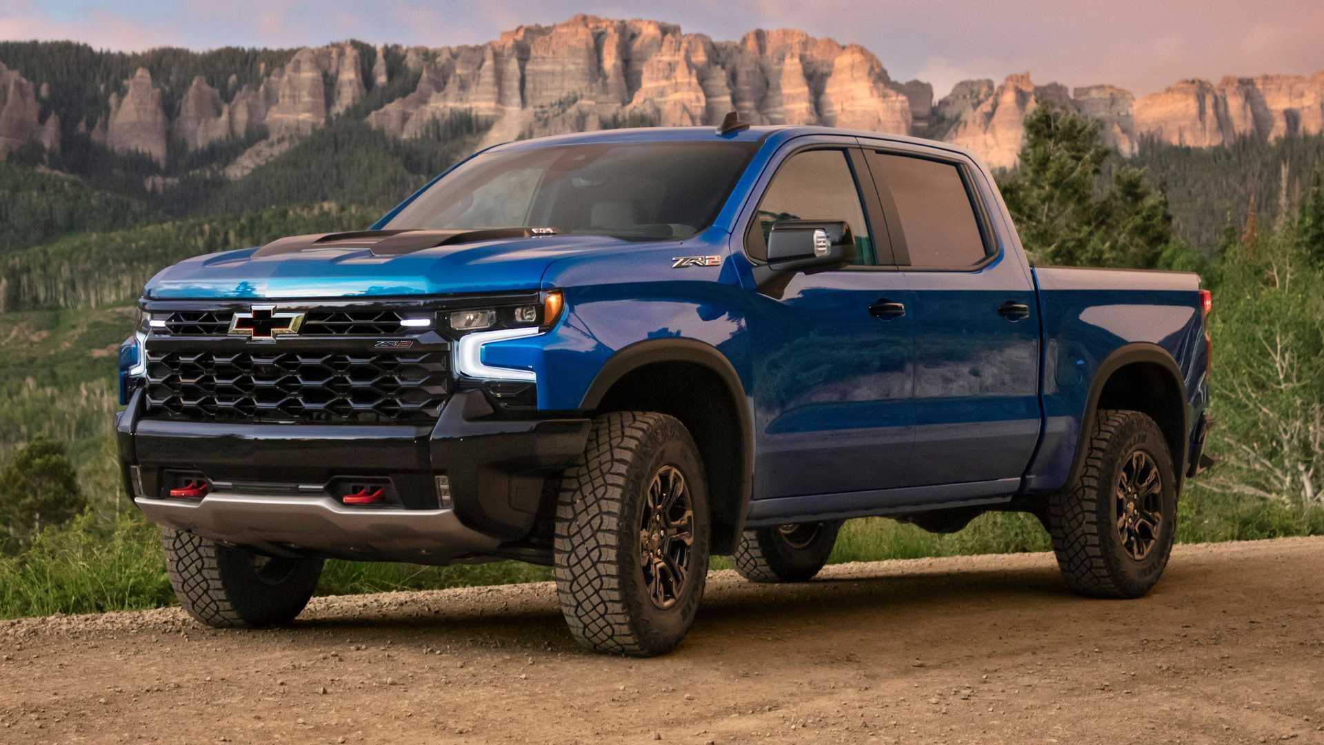 نمای سه چهارم تیپ آف‌رود وانت پیکاپ شورولت سیلورادو 2022 / 2022 Chevrolet Silverado