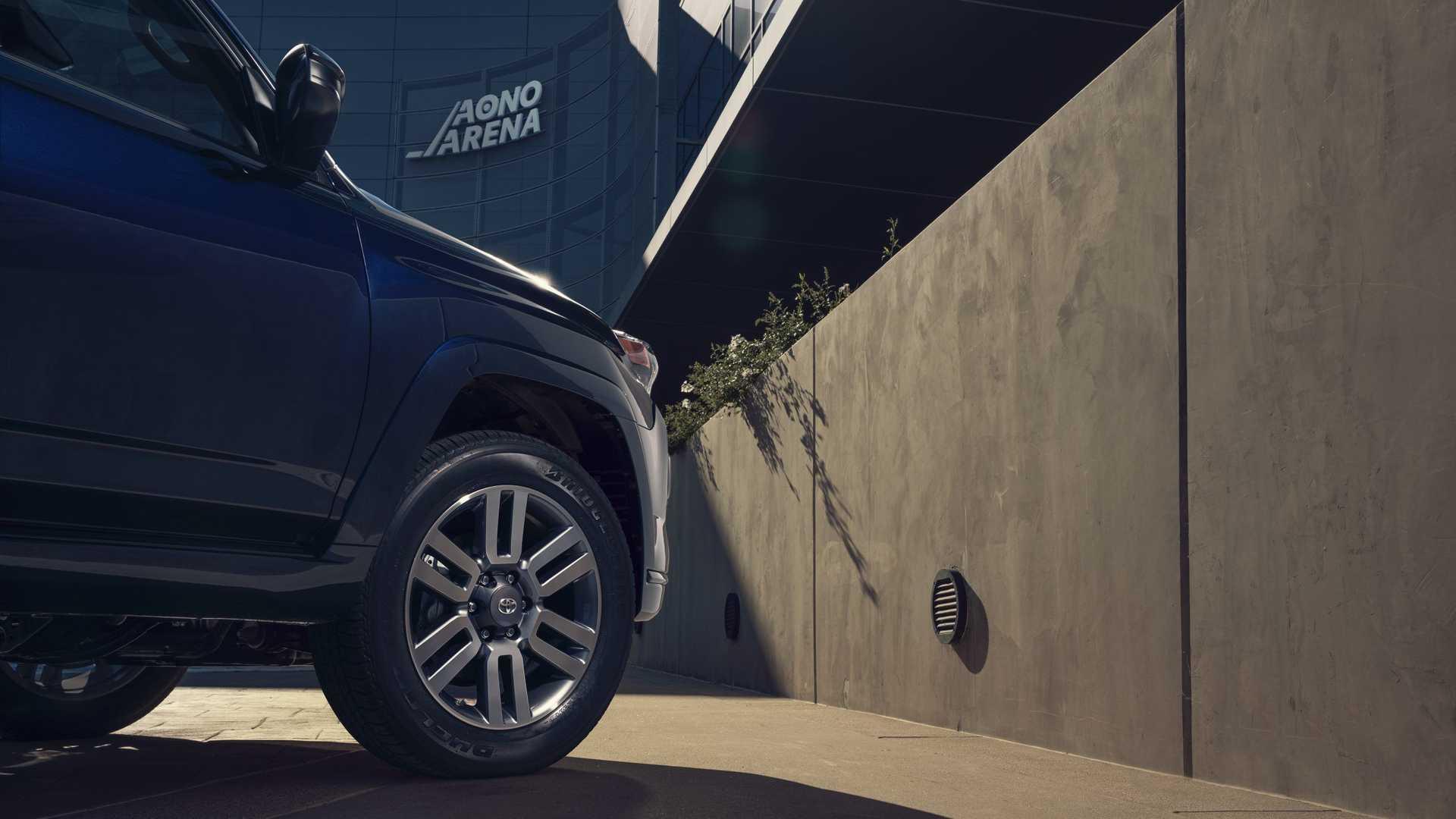 رینگ اسپرت شاسی بلند تویوتا فوررانر / 2022 Toyota 4Runner