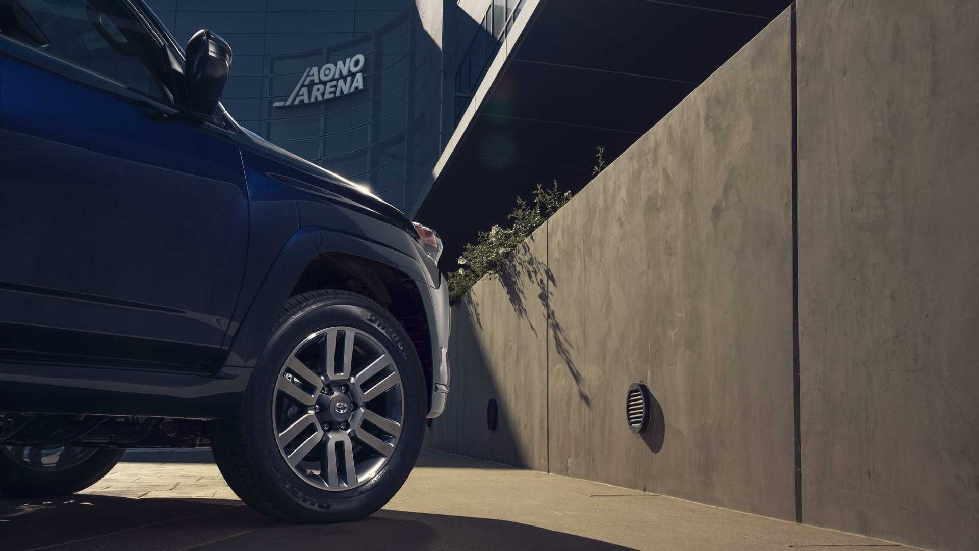 رینگ اسپرت شاسی بلند تویوتا فوررانر / 2022 Toyota 4Runner