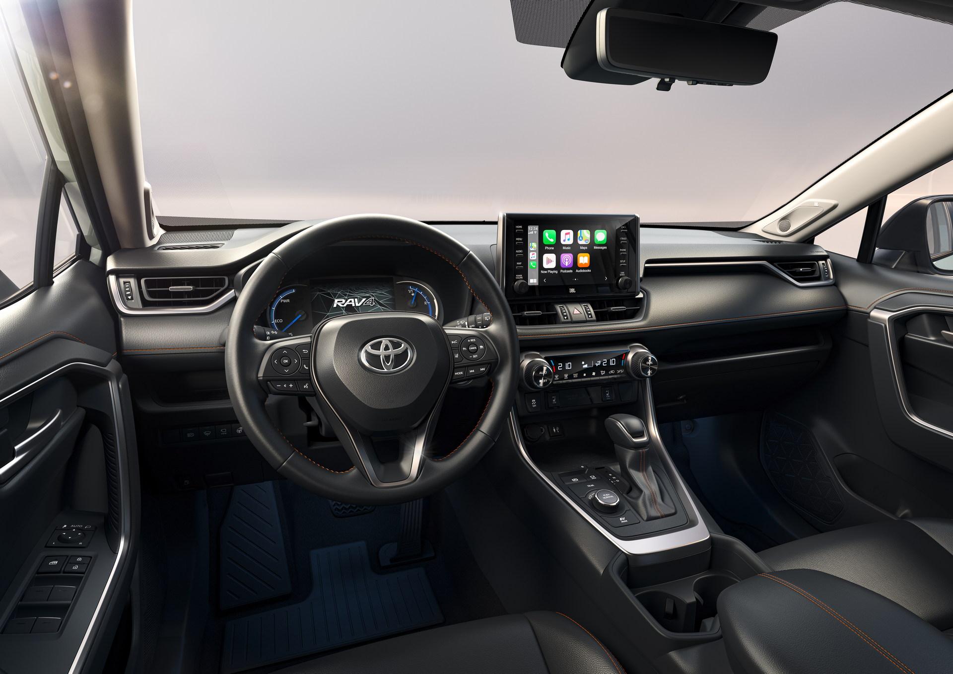 TOYOTA RAV4 Hybrid نمای داخلی تویوتا راوفور هیبرید
