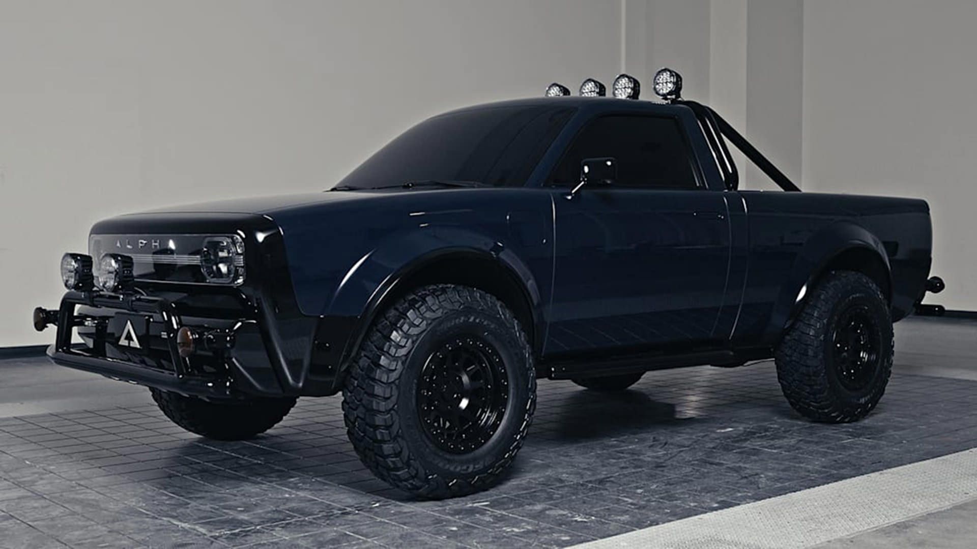 نمای سه چهارم وانت برقی آلفا موتور ولف / Alpha Motor Wolf EV truck