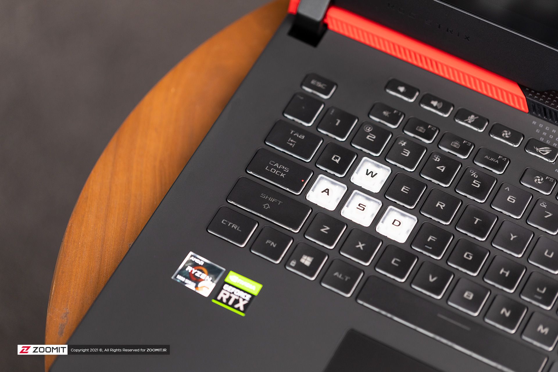 کلیدهای WASD ایسوس Strix G15