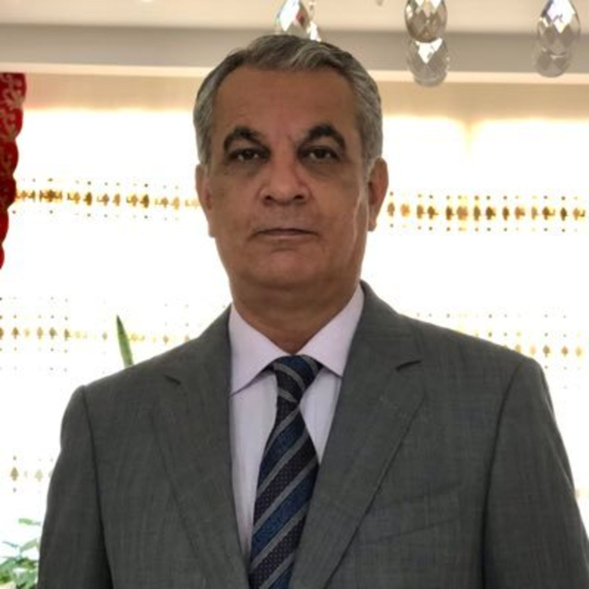 فریبرز ایرانی، مدیر فروش لینوتک