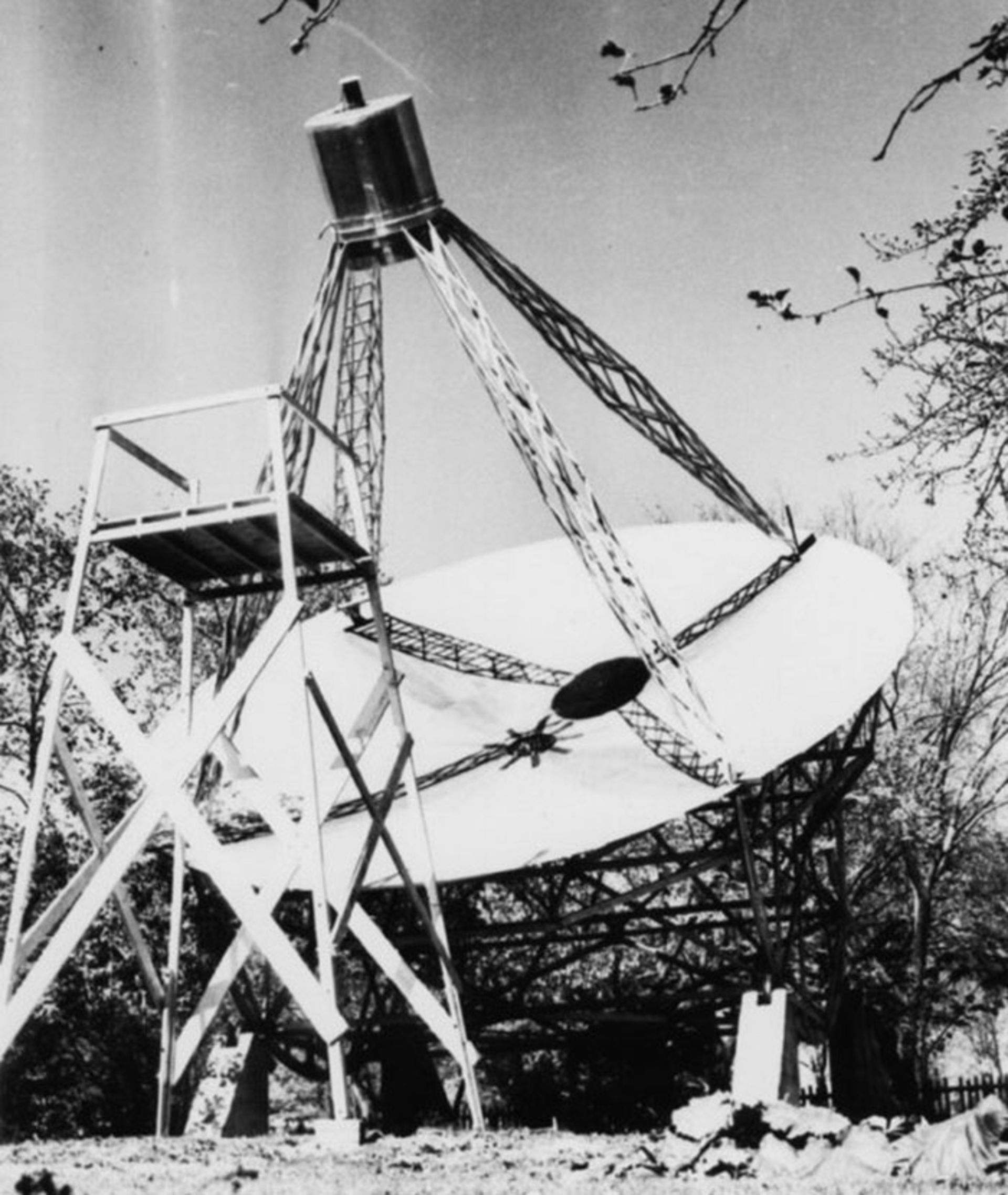 اولین تلسکوپ رادیویی