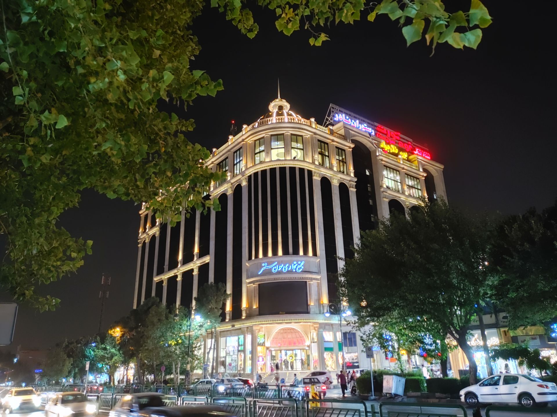 عکس نایت مد دوربین اصلی ال جی وینگ