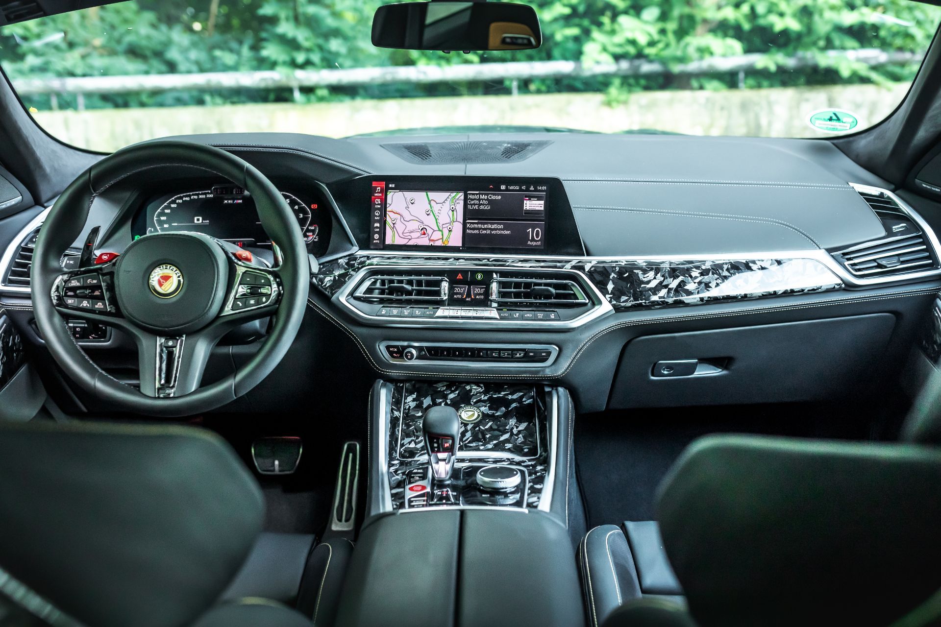 داشبورد منهارت ایکس 6 تیونینگ / Manhart MHX6 700 WB