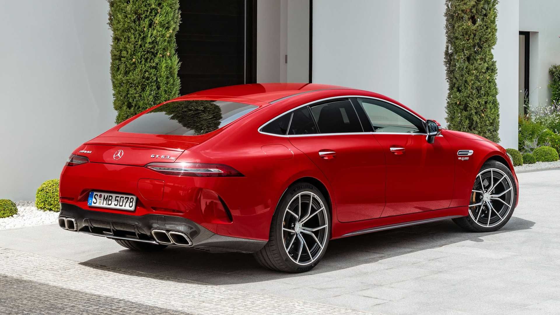 Mercedes-AMG GT 63 S E Performance نمای پشت آام جی سدان