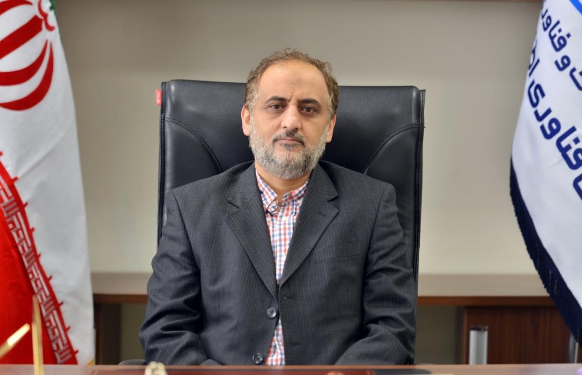 محسن نادری‌منش