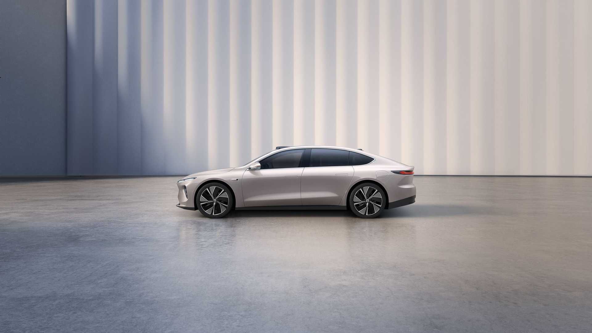 NIO ET7 / نیو ای تی ۷ از نمای کنار