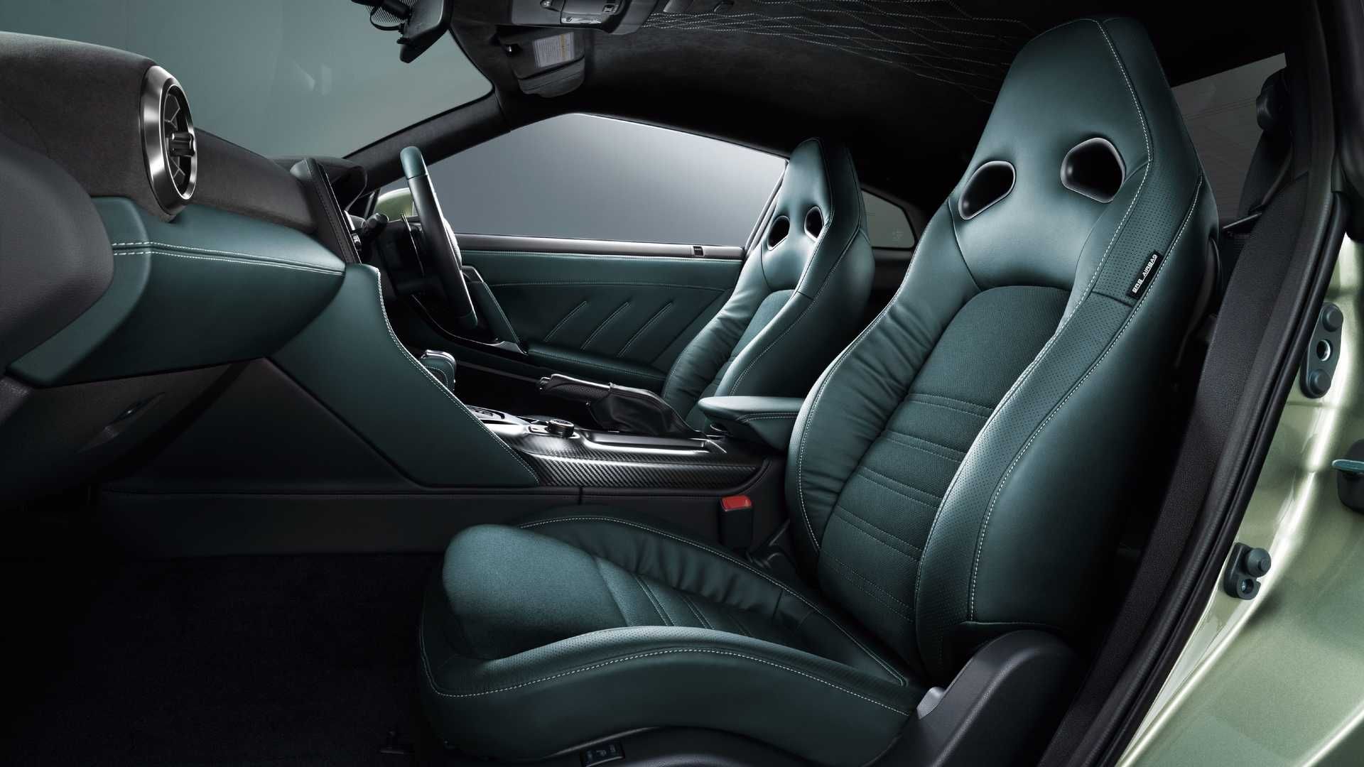Nissan GT-R T-Spec نمای صندلی نیسان جی تی آر 2021