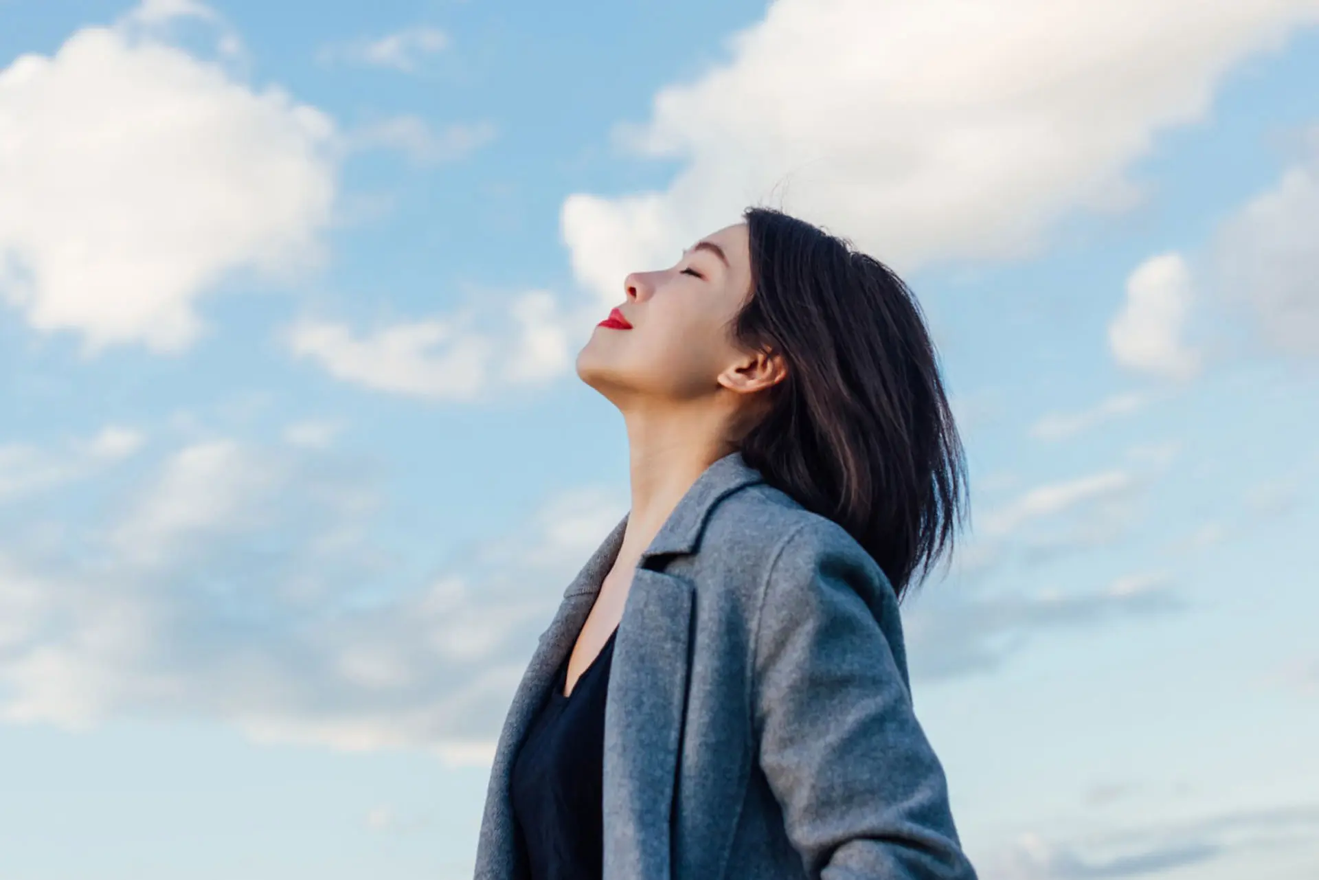 چرا نمی‌توانیم به‌صورت مساوی از هر دو سوراخ بینی نفس بکشیم