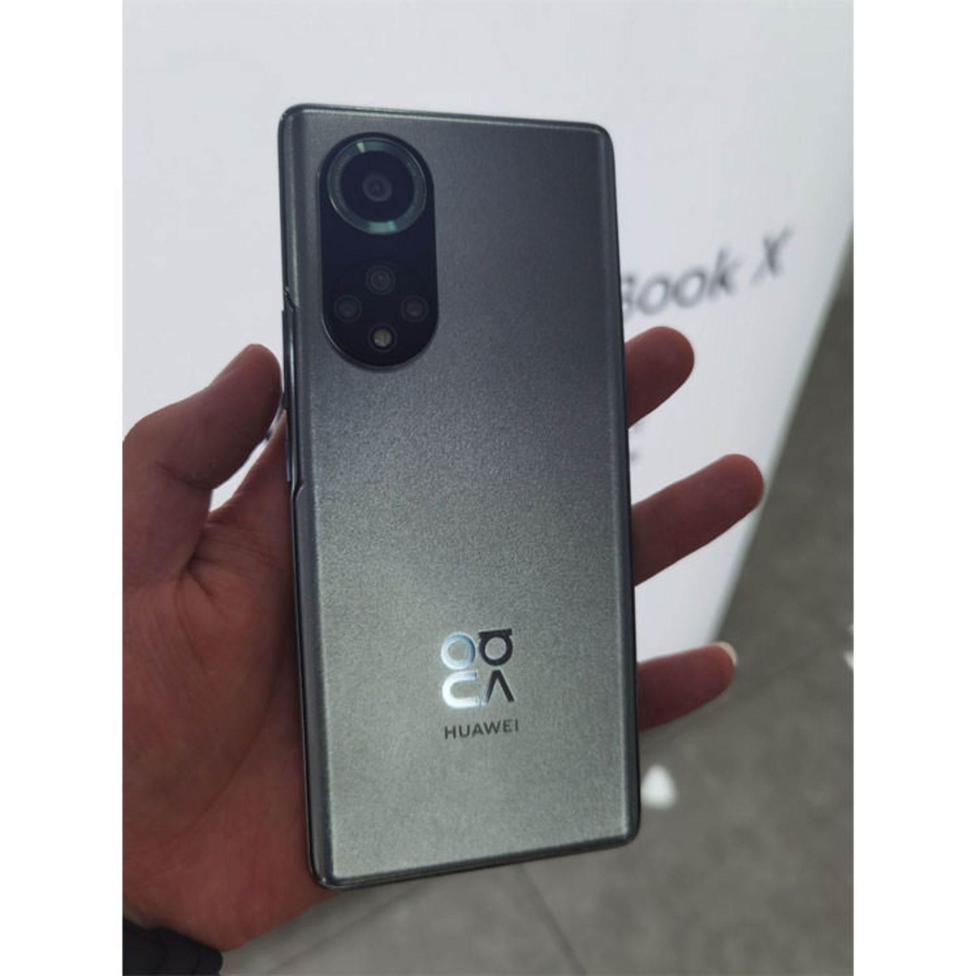 نمای پشت نوا 9 پرو هواوی