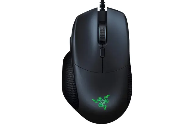 ریزر Basilisk Essential