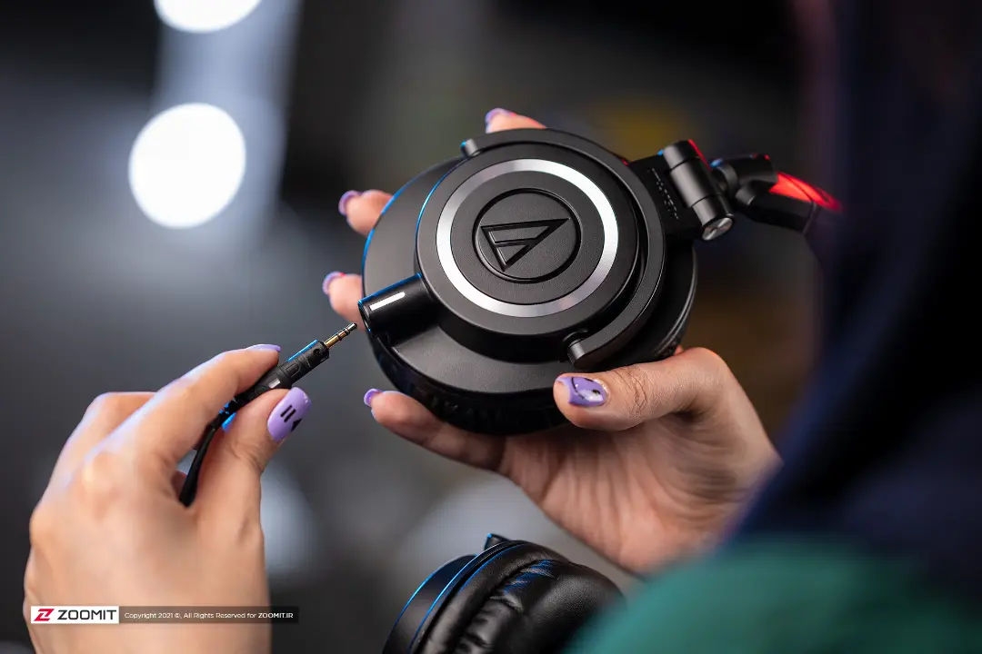 اتصال کابل به هدفون Audio Technica ATH M50X