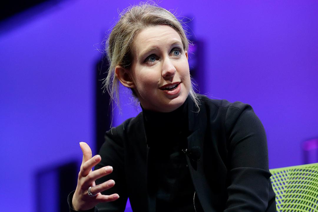 الیزابت هولمز - elizabeth holmes