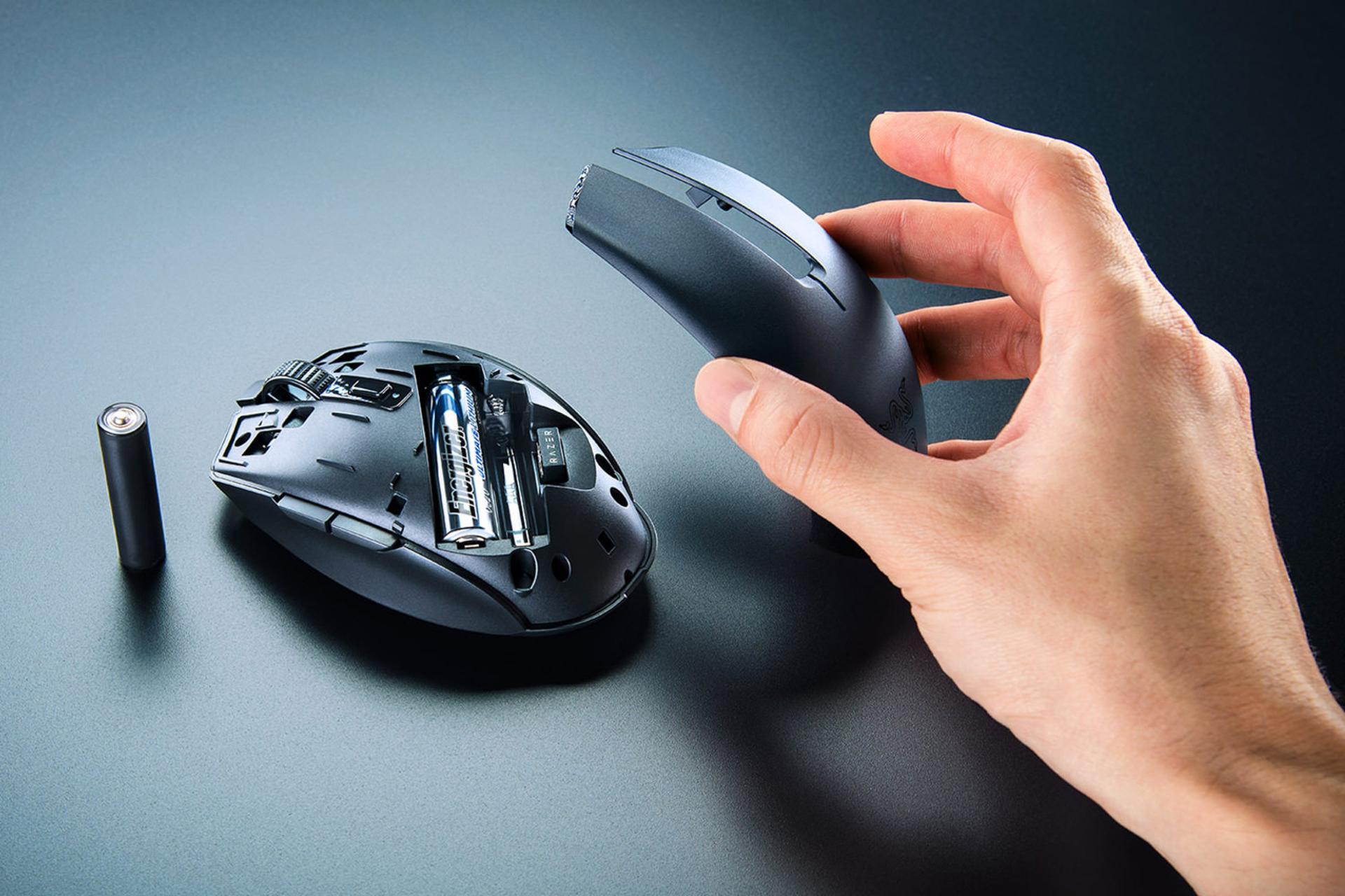 تعویض باتری ماوس ریزر Orochi V2