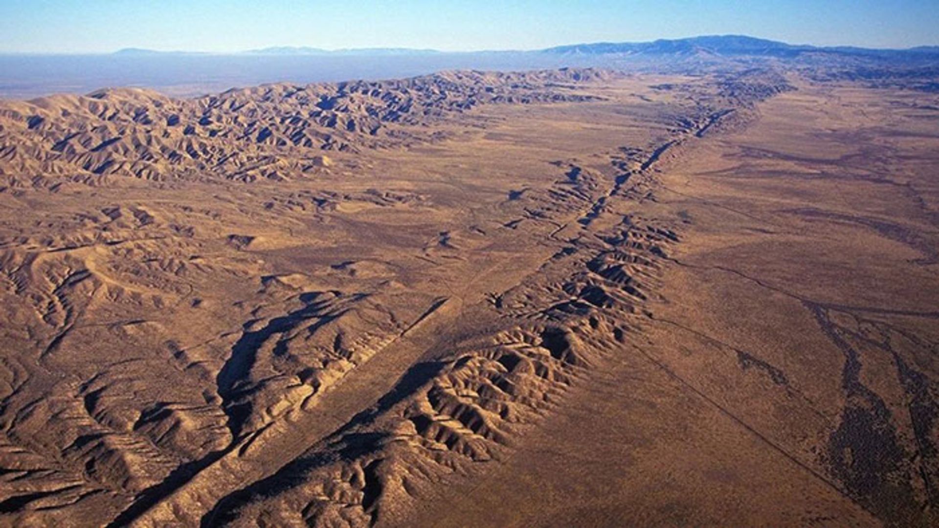 گسل زلزله خیر سن آندریاس در کالیفرنیا