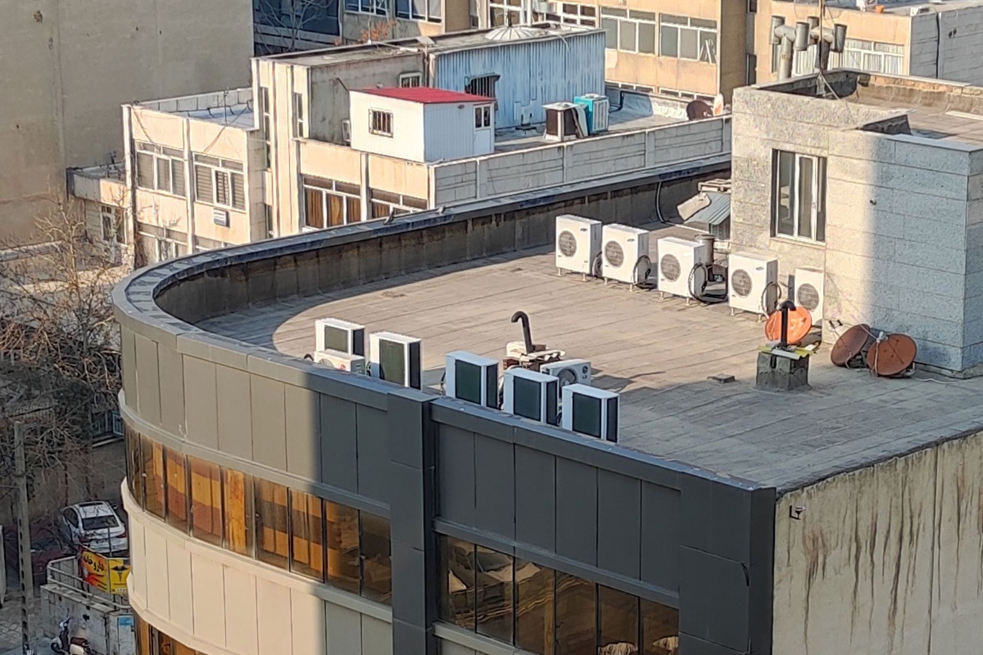 گستره‌ی دینامیکی در برش واقعی عکس دوربین اصلی شیائومی ۱۱ لایت 5G NE