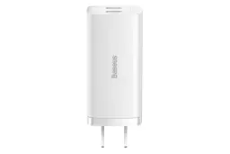 نمای روبرو شارژر باسئوس GaN3 Lite 67W