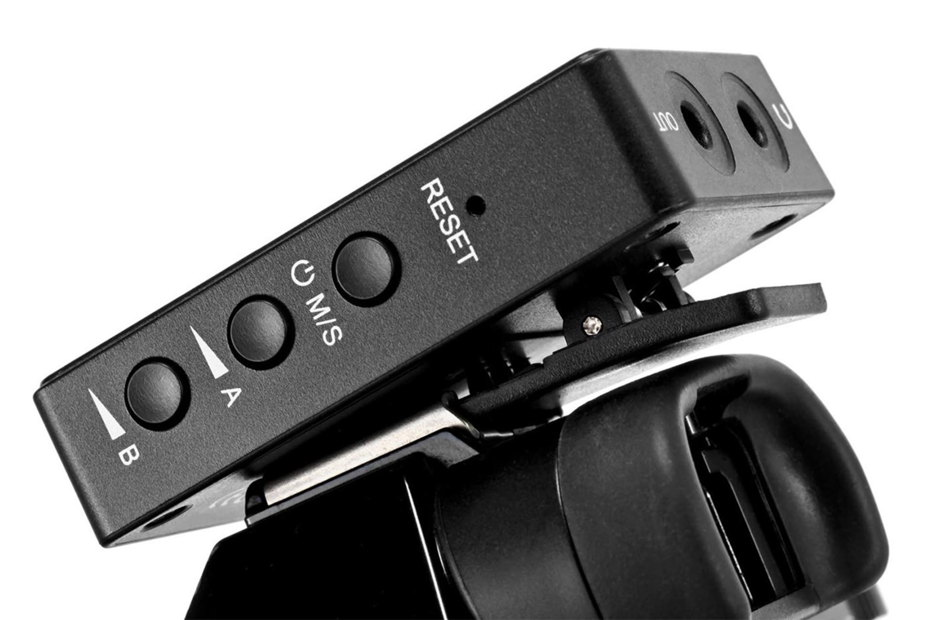 نمای دکمه ها پورت های گیرنده میکروفون کامیکا BoomX-D D2