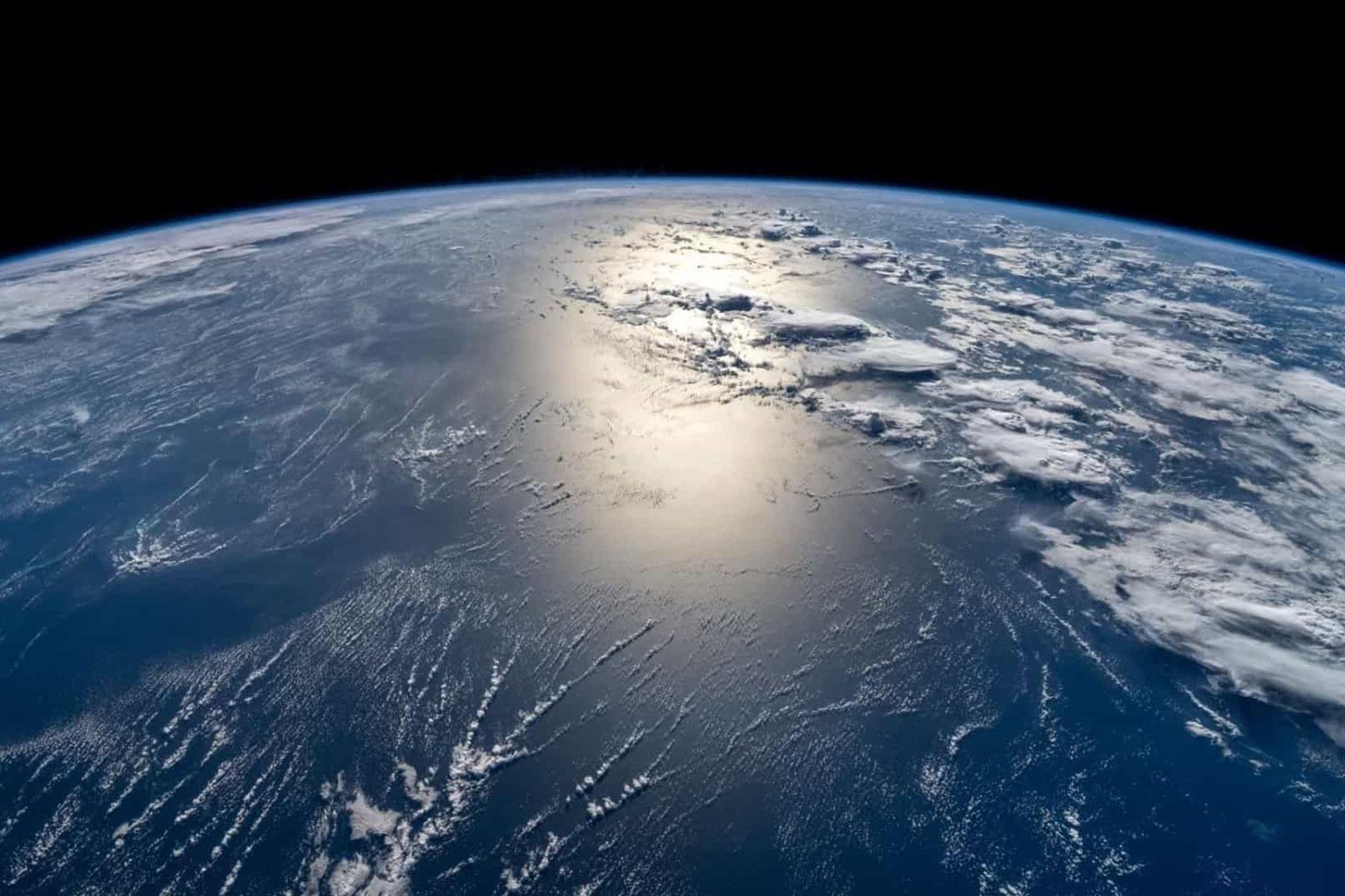 اگر زمین سیاره‌ای فراخورشیدی بود، فرازمینی‌ها می‌توانستند به وجود حیات در آن پی ببرند؟