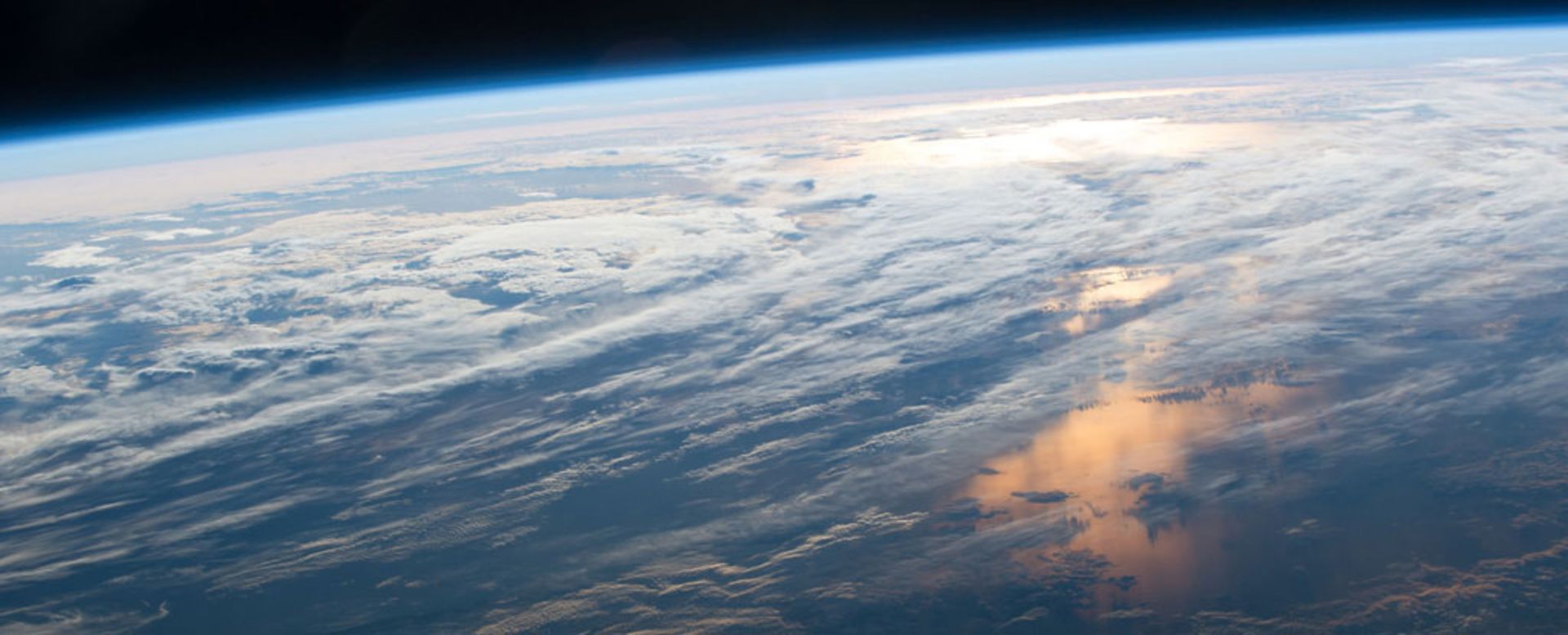 زمین از نگاه ایستگاه فضایی بین‌المللی