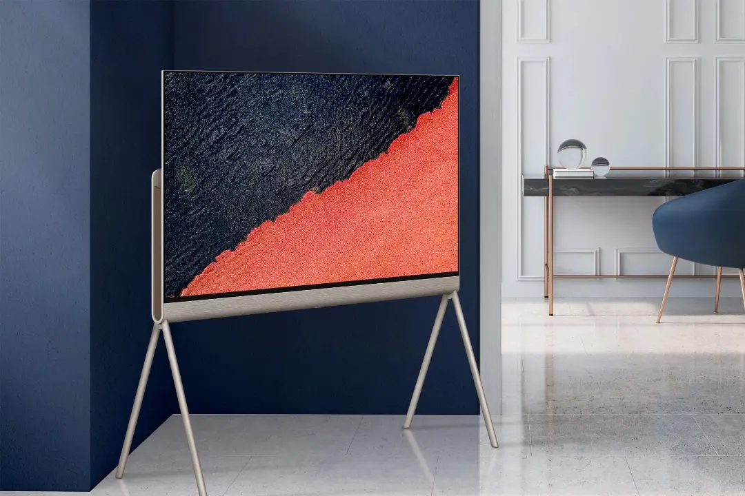 تلویزیون ال جی LG OLED Pose از نمای جلو
