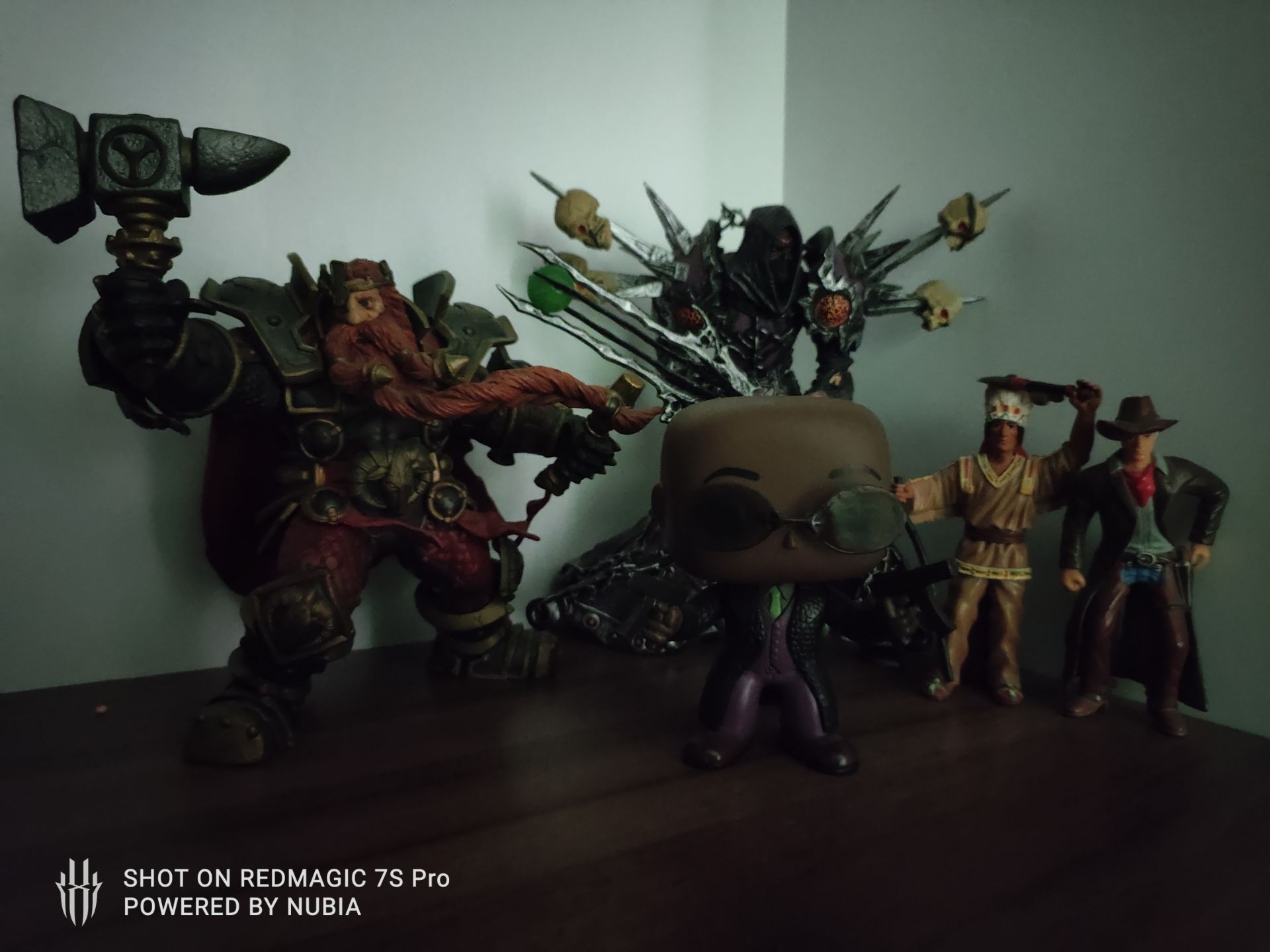 عکس فوتو مد نوبیا رد مجیک 7S Pro در شرایط کم نور