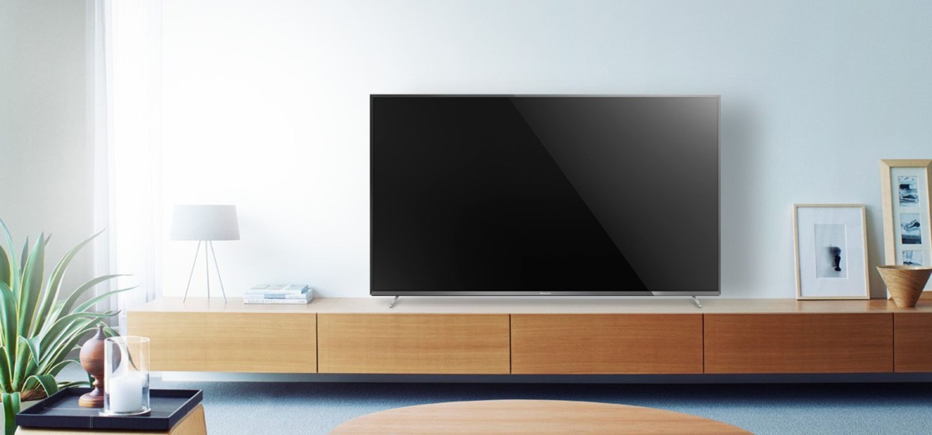 تلویزیون CX700 پاناسونیک