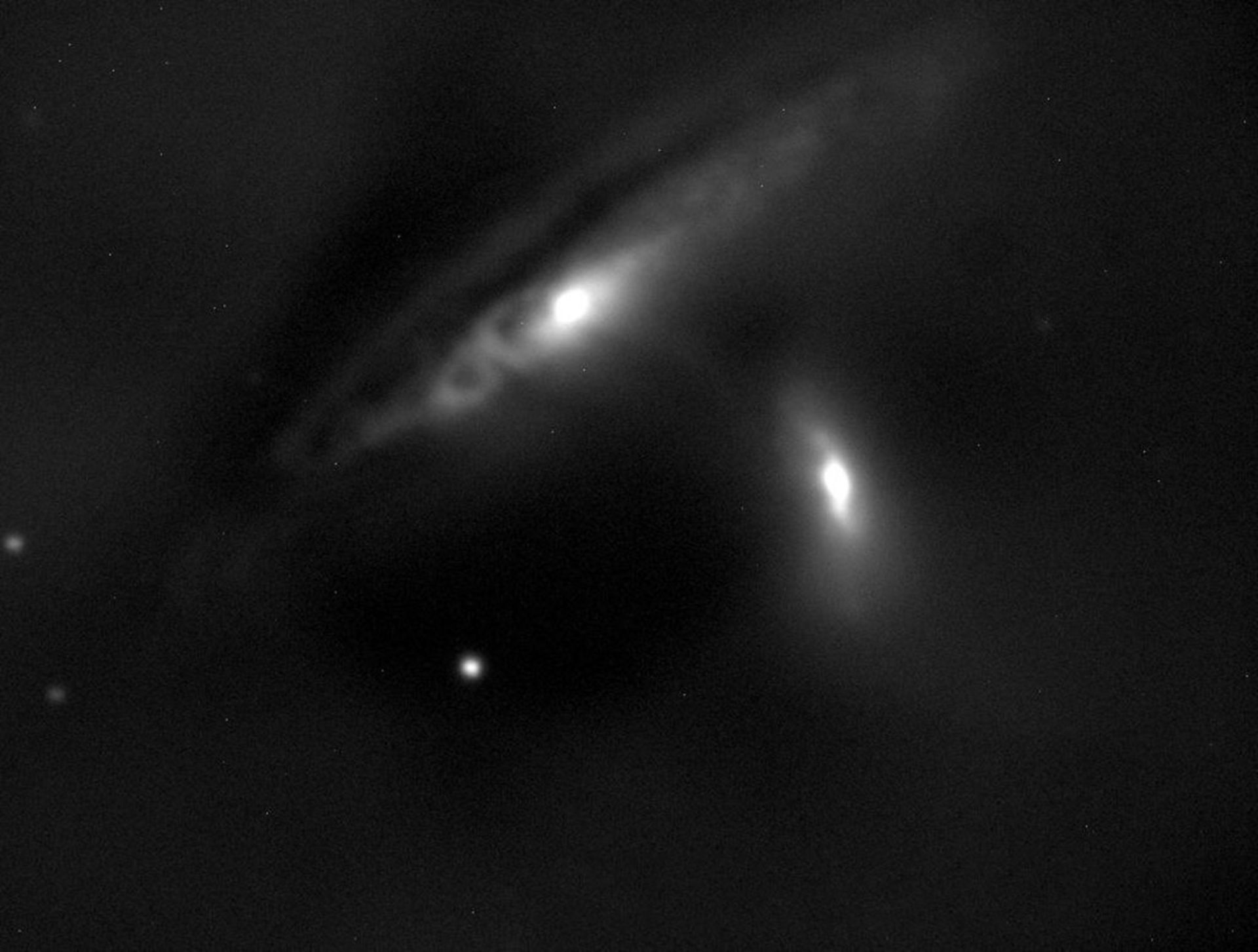 نخستین تصویر رصدخانه ملی arp 282