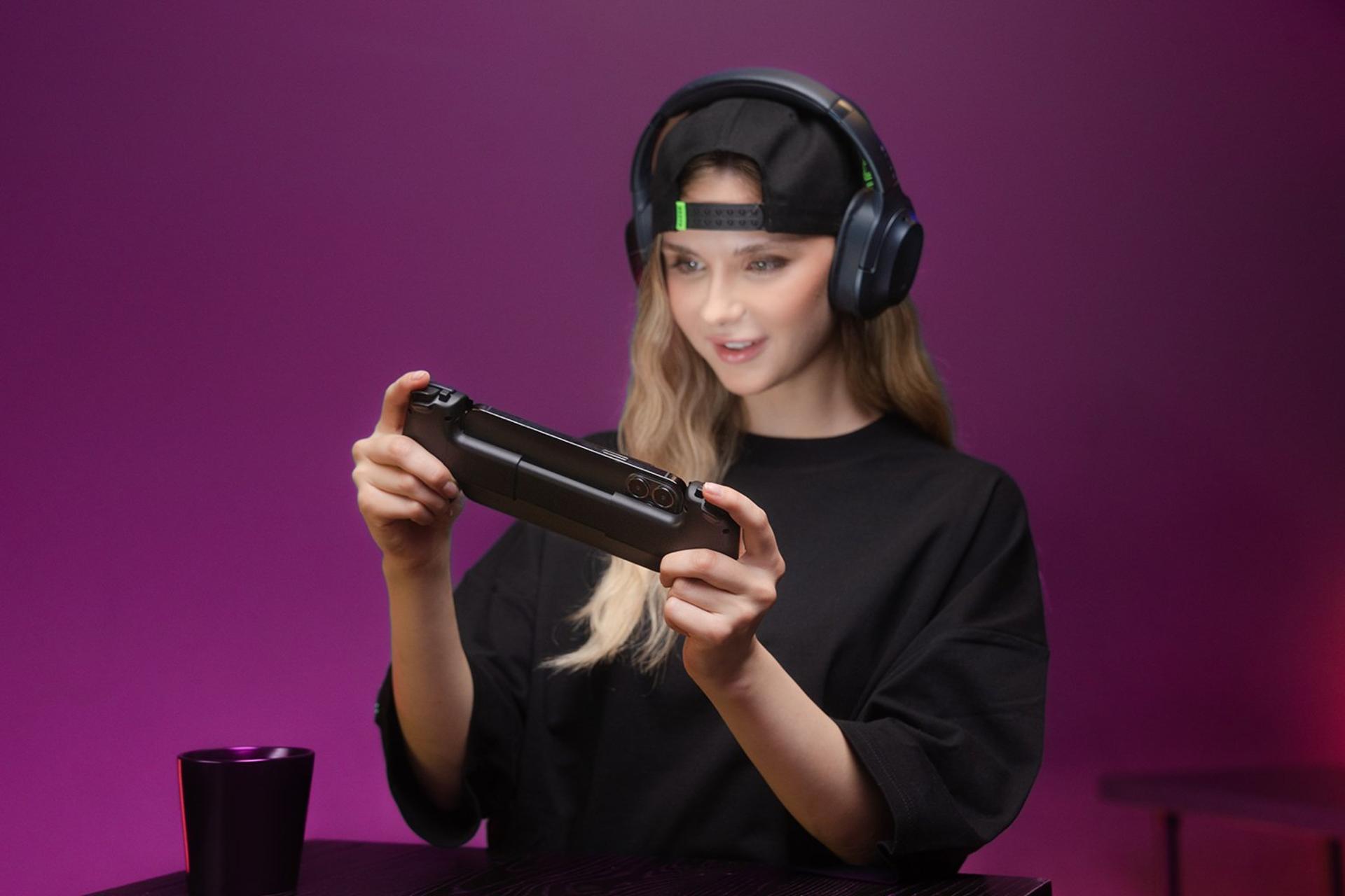 پشت دسته بازی ریزر Kishi V2 نسخه آیفون / Razer Kishi V2 for iPhone
