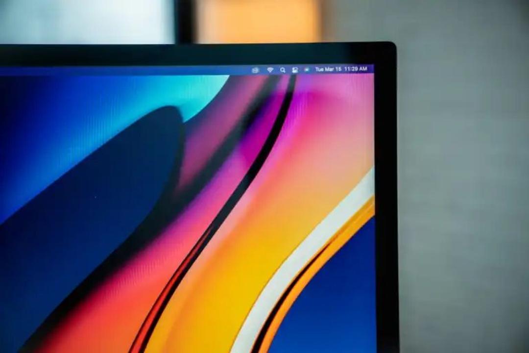 حاشیه مانیتور Display Studio