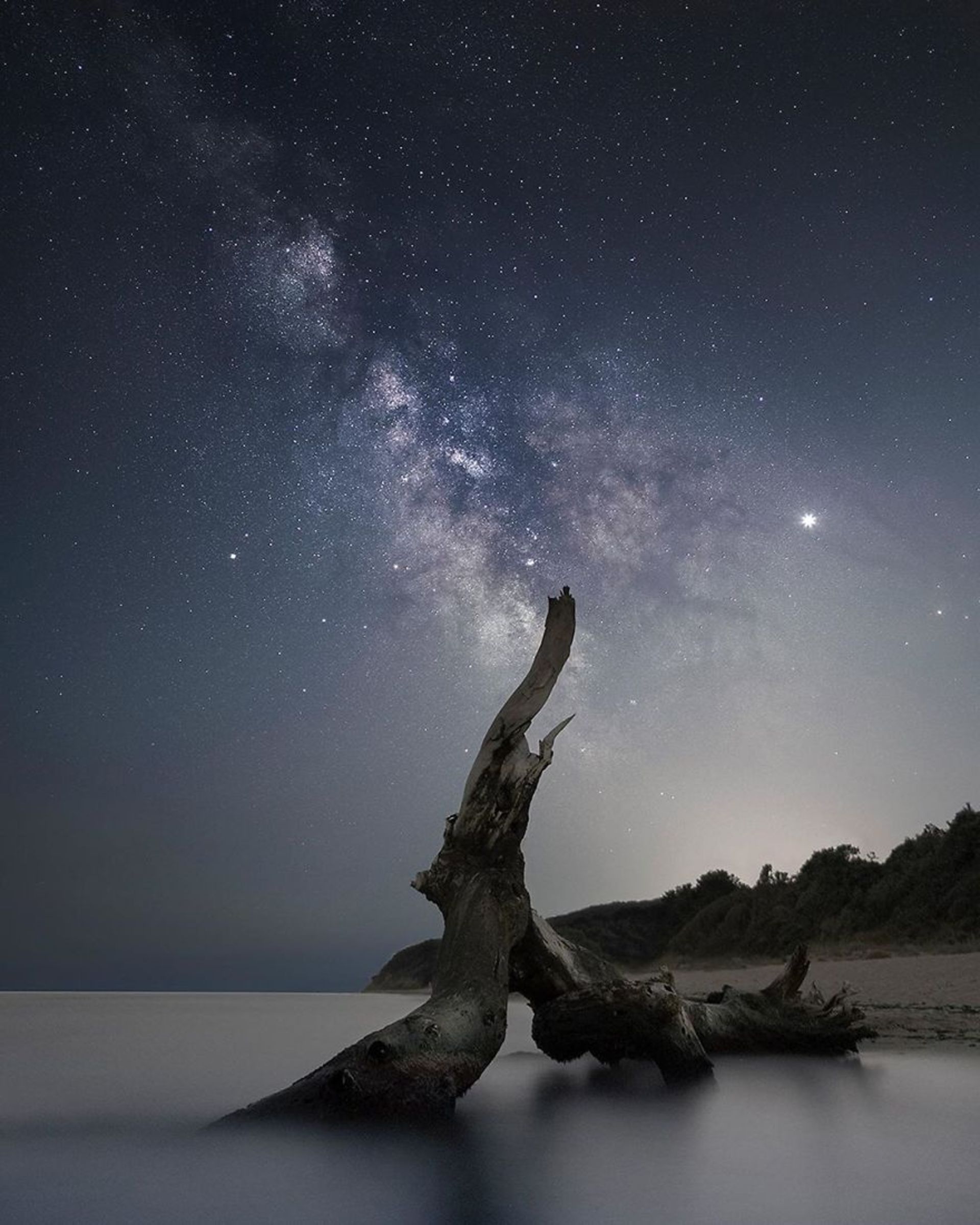 آسمان شب و کهکشان راه شیری