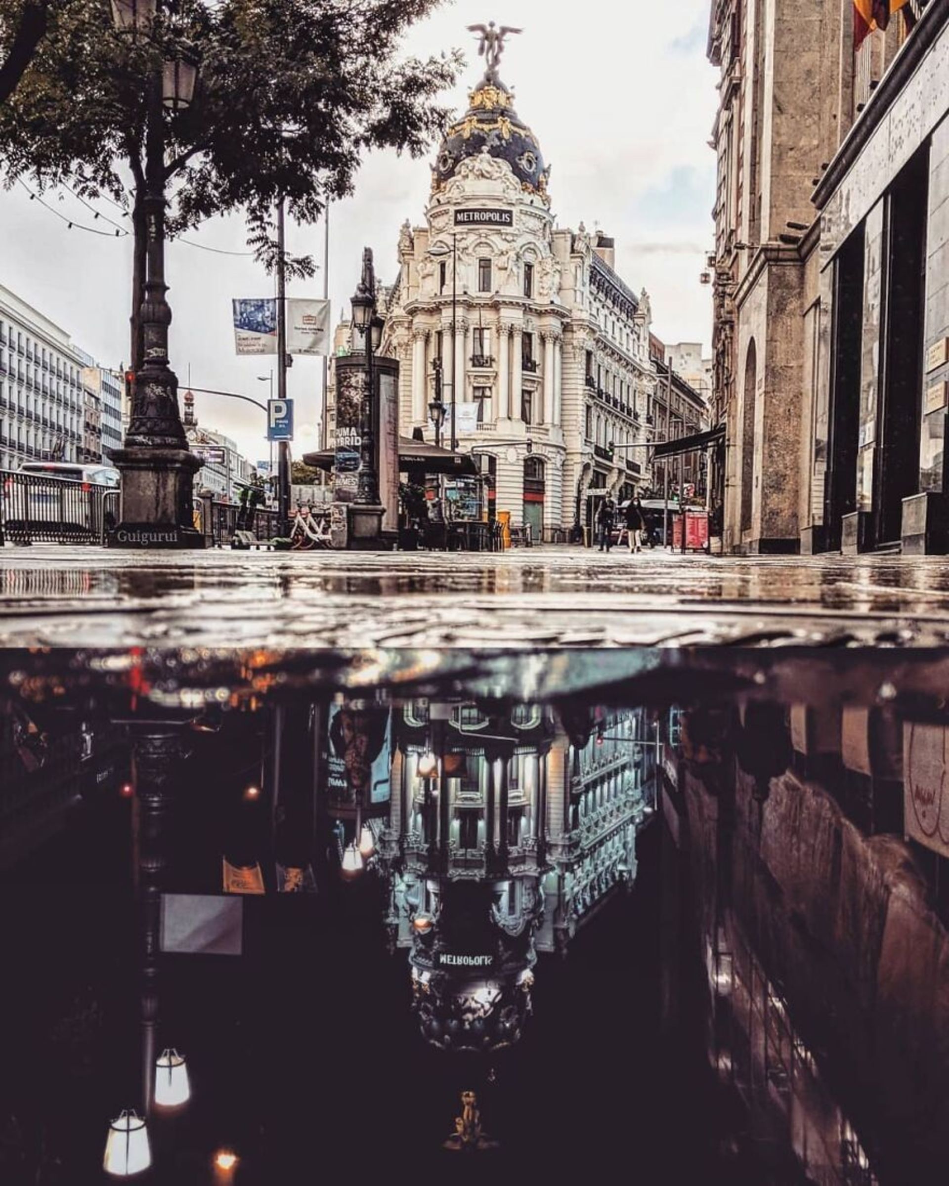 رفلاکس ساختمان‌های مادرید